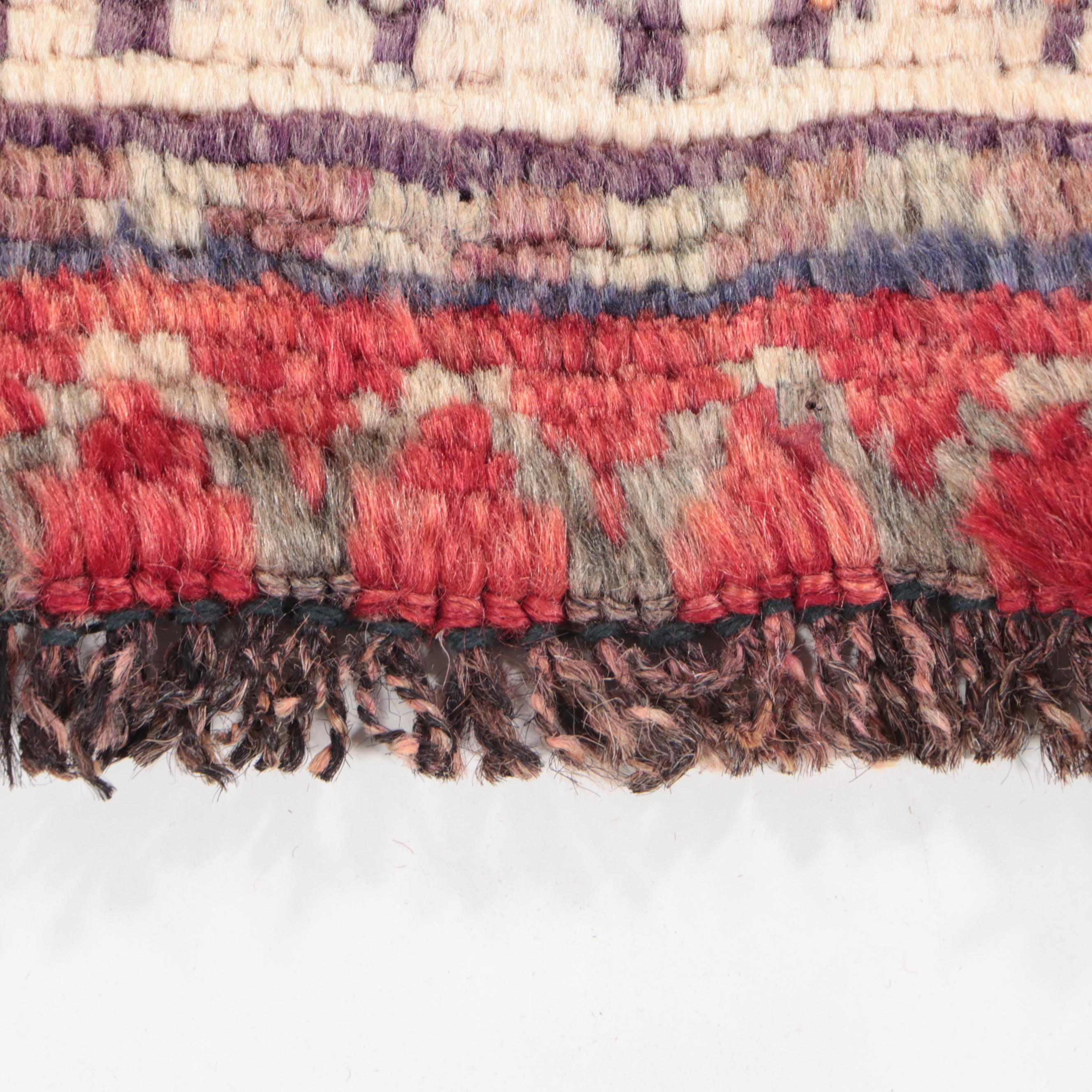 4"8 x 7'7 Hand-Knotted Persian Shiraz Area Rug