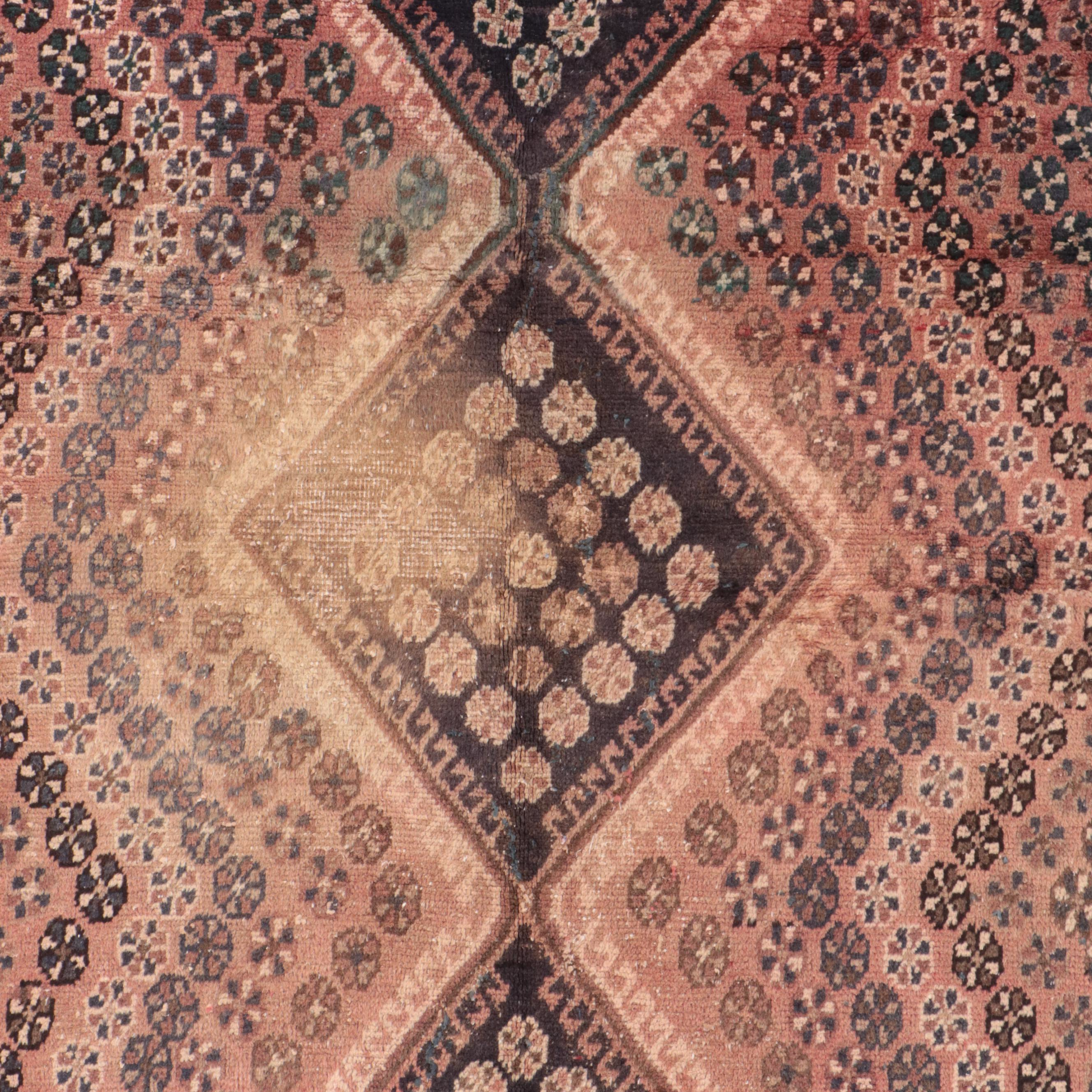 4'3 x 6'8 Hand-Knotted Persian Shiraz Area Rug