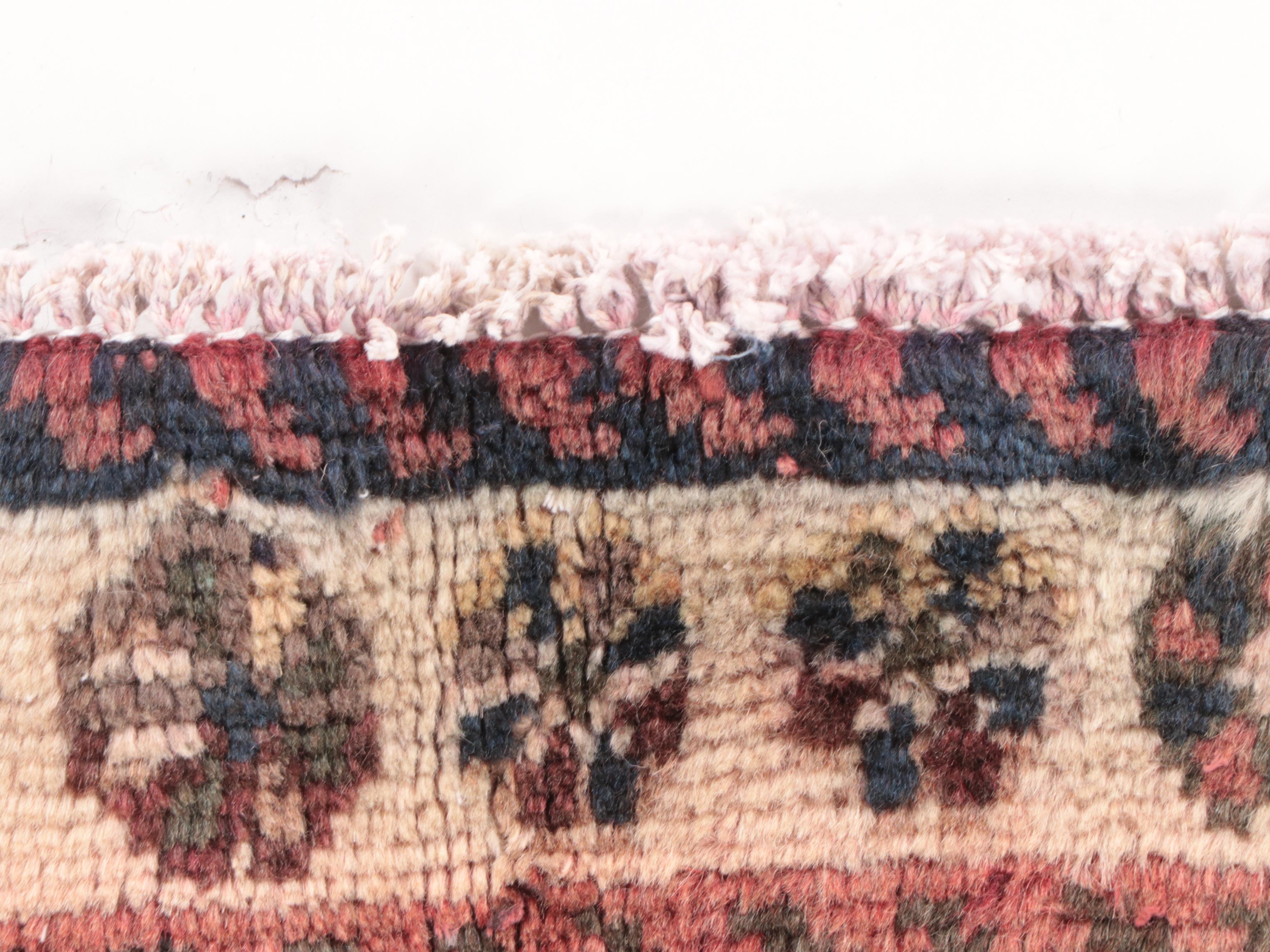 4'3 x 6'8 Hand-Knotted Persian Shiraz Area Rug