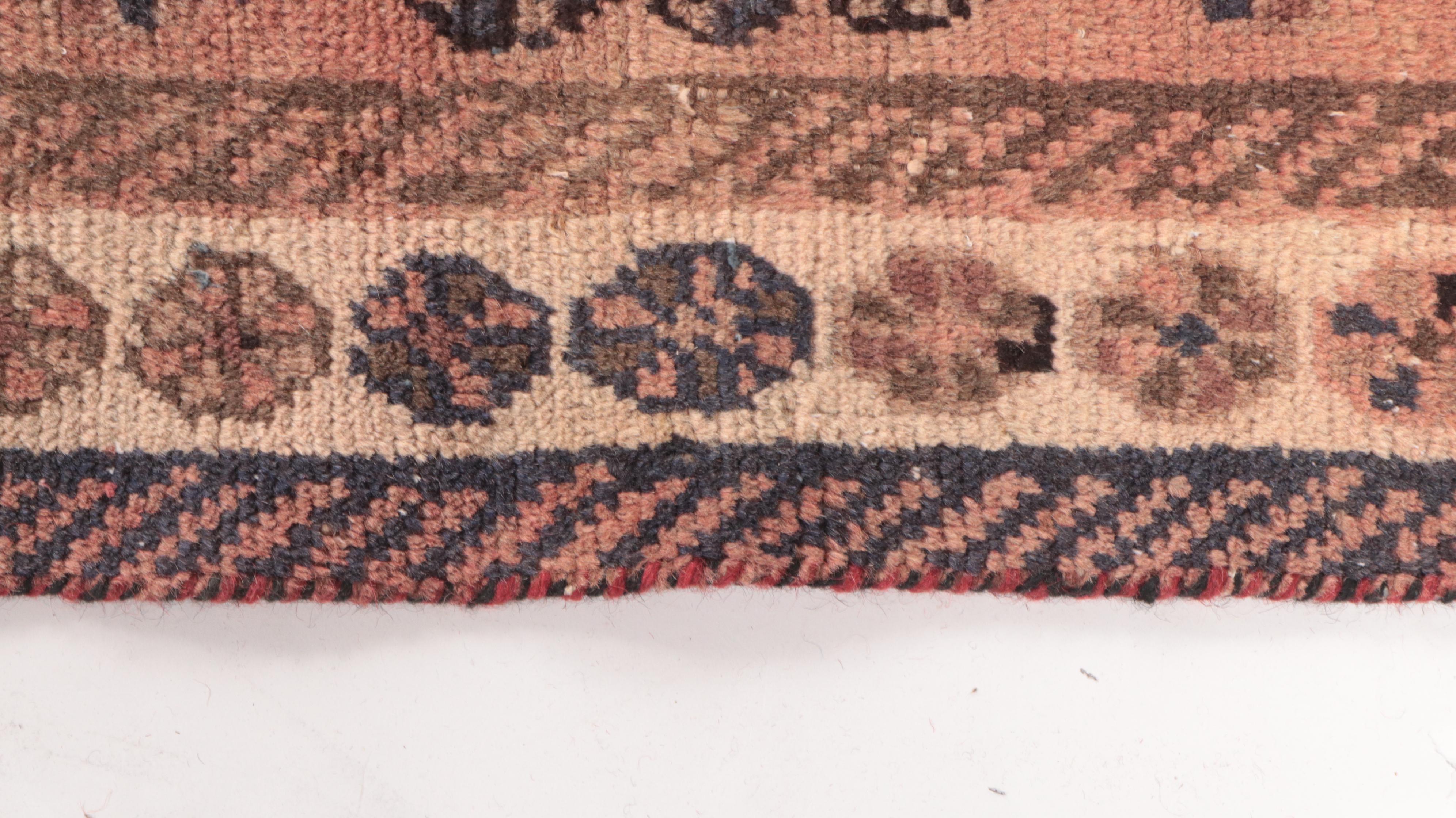 4'3 x 6'8 Hand-Knotted Persian Shiraz Area Rug