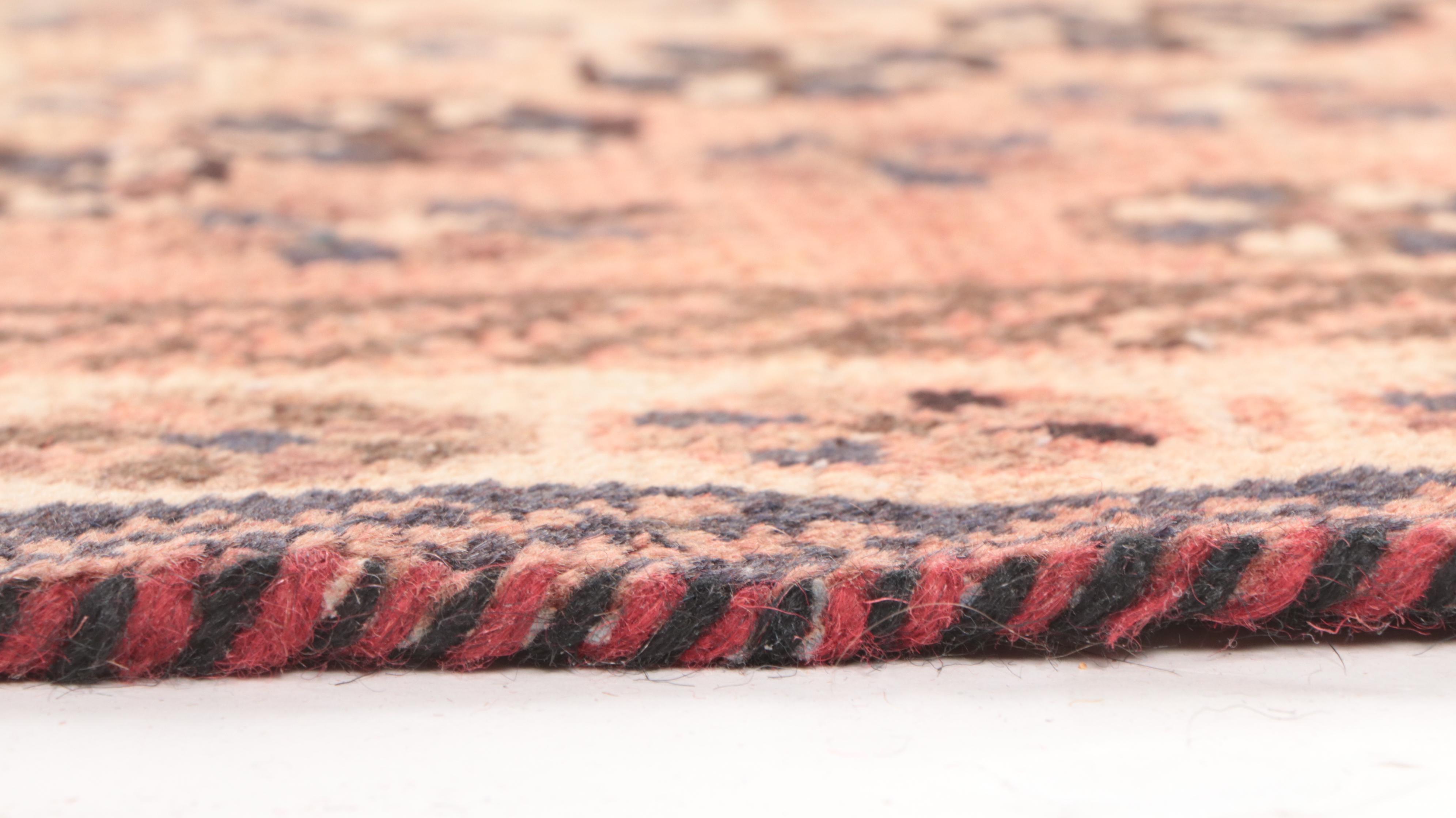 4'3 x 6'8 Hand-Knotted Persian Shiraz Area Rug