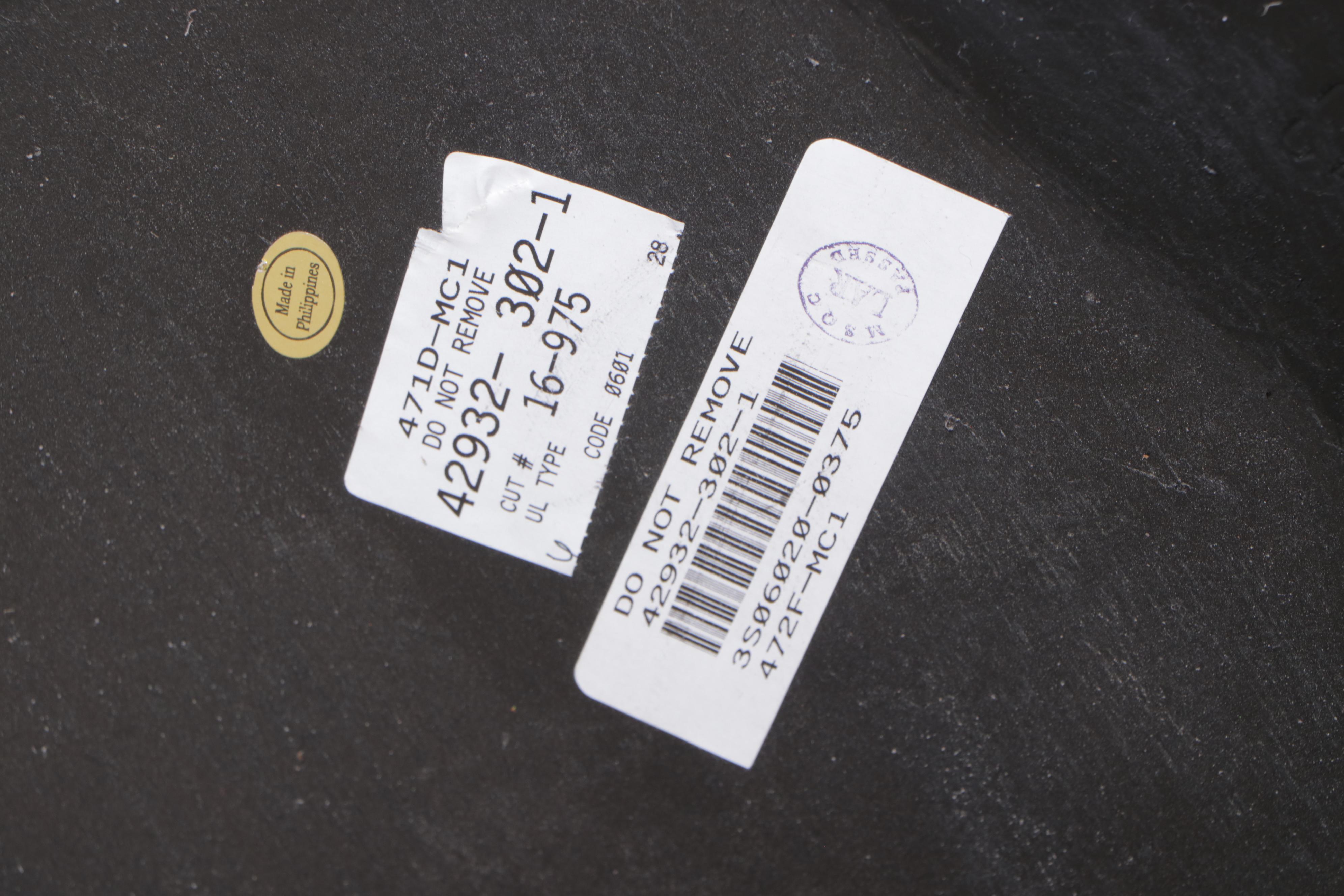 Thomasville "Bogart Luxe Collection" Burl Wood Lobed Storage End Table