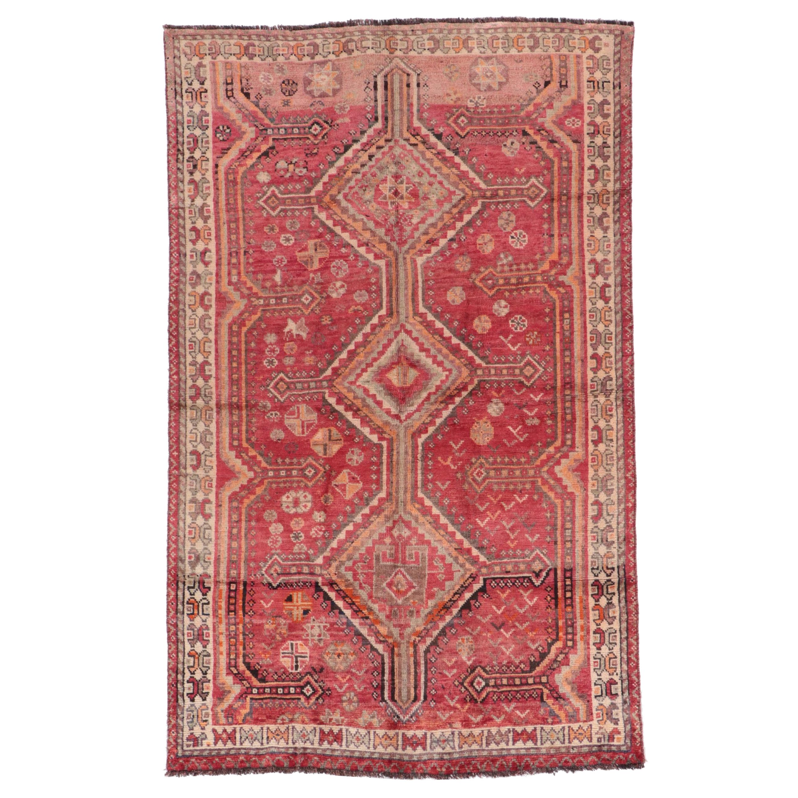 4"8 x 7'7 Hand-Knotted Persian Shiraz Area Rug