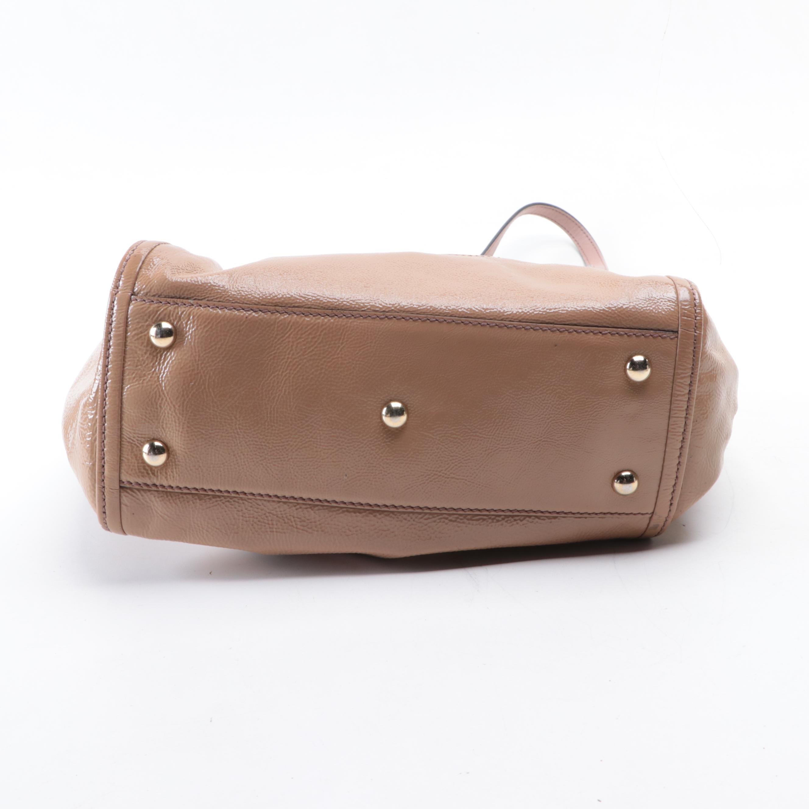 Gucci Interlocking GG Soho Two-Way Bag with Tassel in Grainy Patent Leather