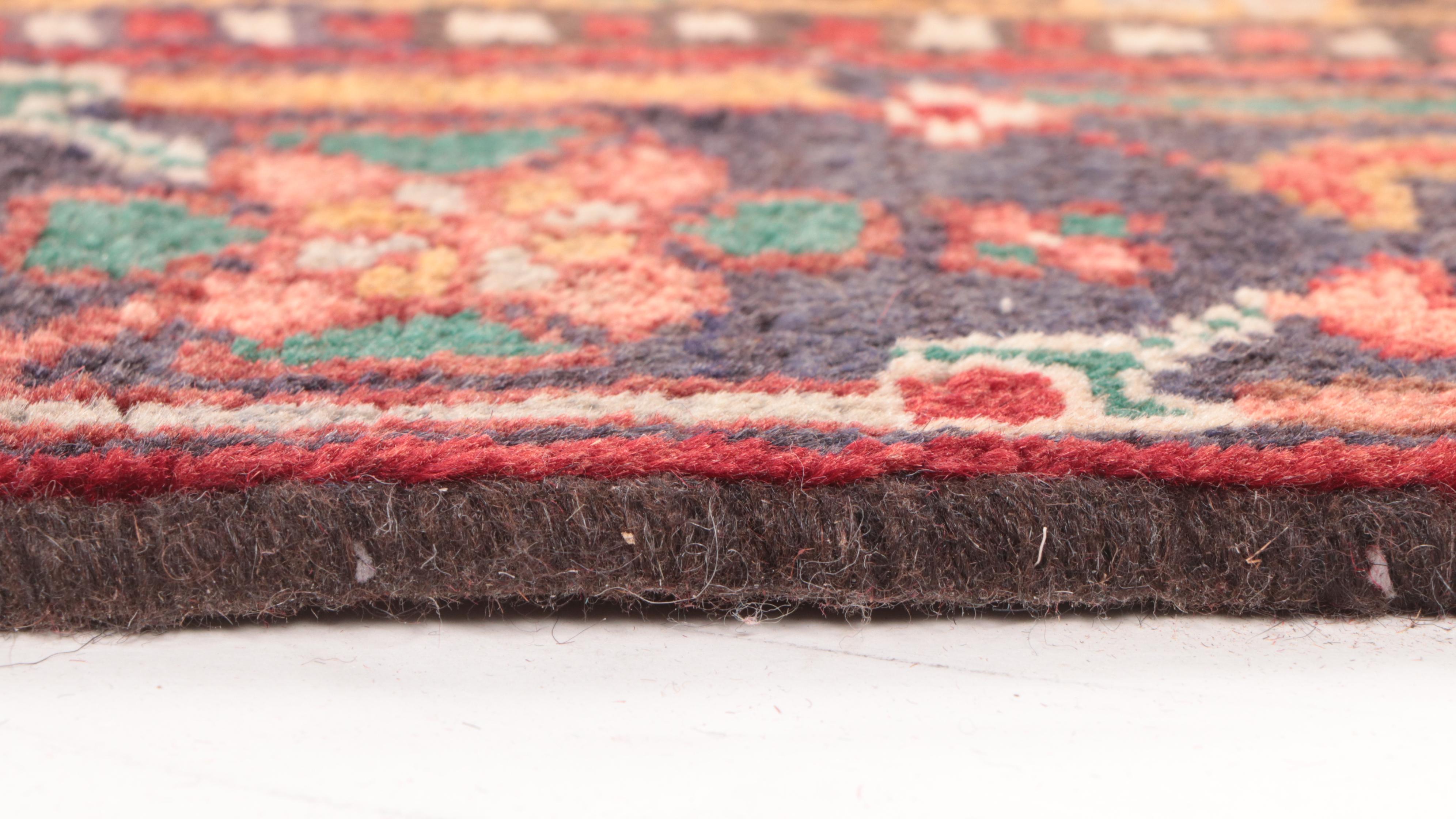 4'8 x 6'9 Hand-Knotted Persian Heriz Area Rug