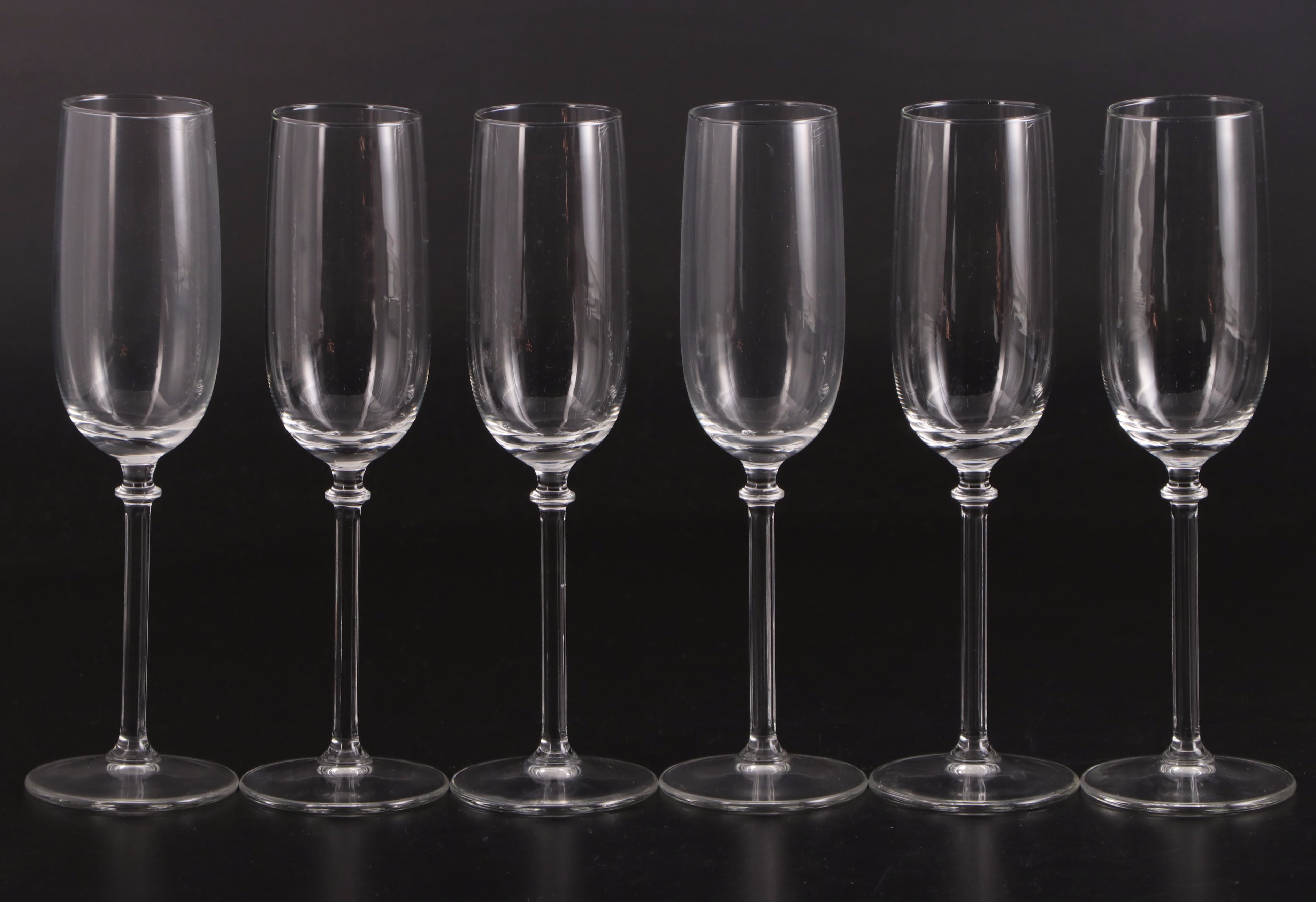 Woodford Reserve Horse Head Bottle Stoppers with Other Glass Champagne Flutes