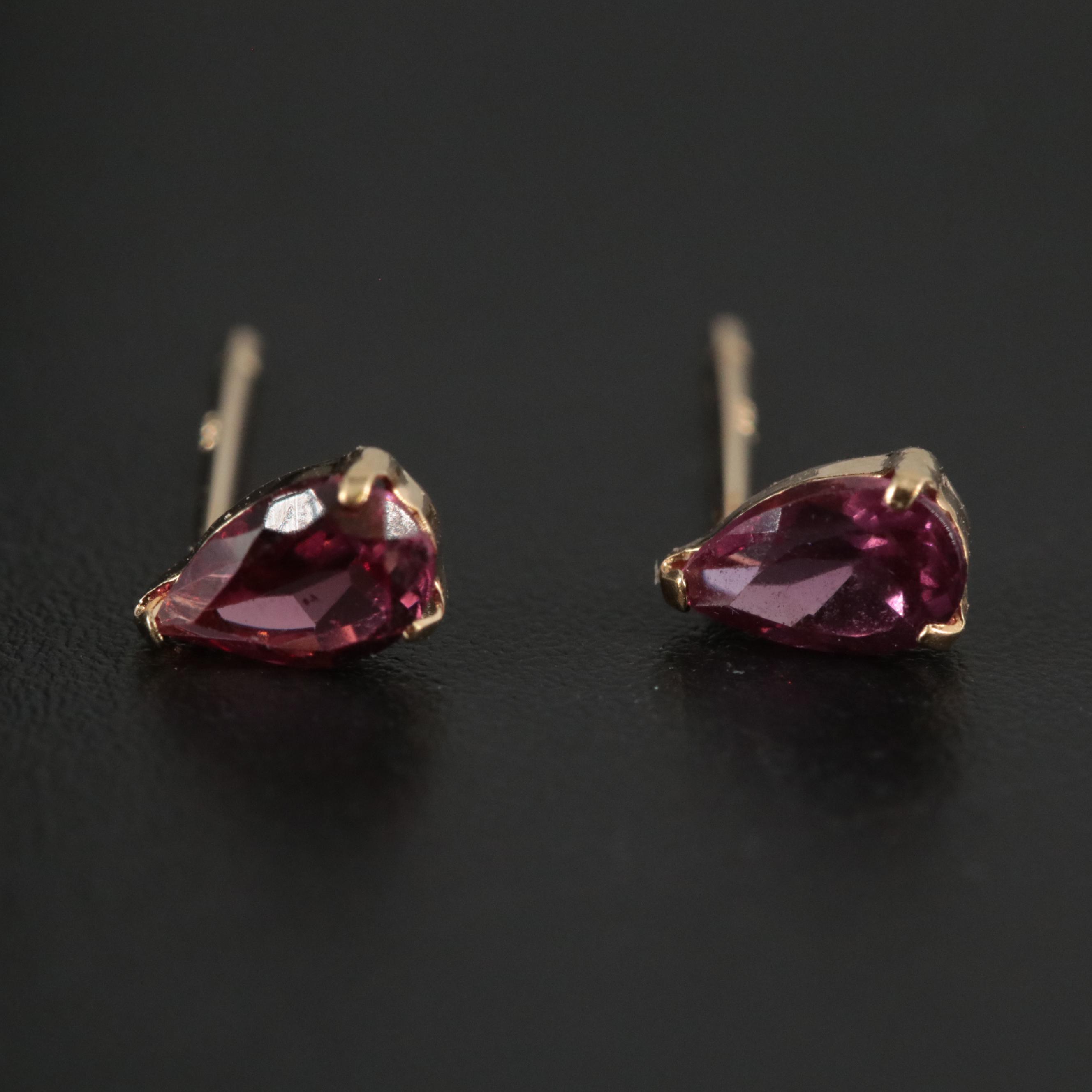 18K Red Garnet Stud Earrings