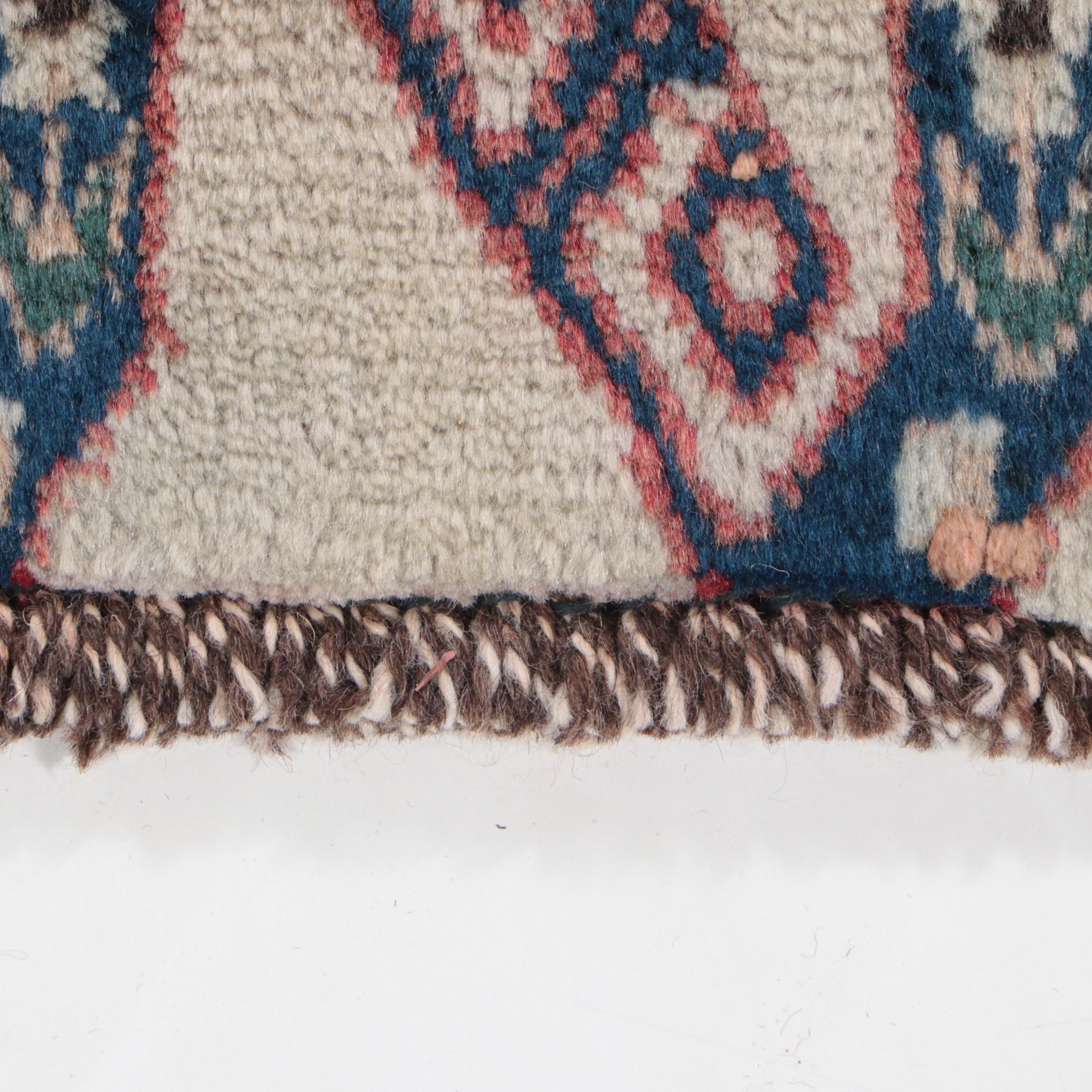 4'7 x 9'4 Hand-Knotted Persian Abadeh Area Rug