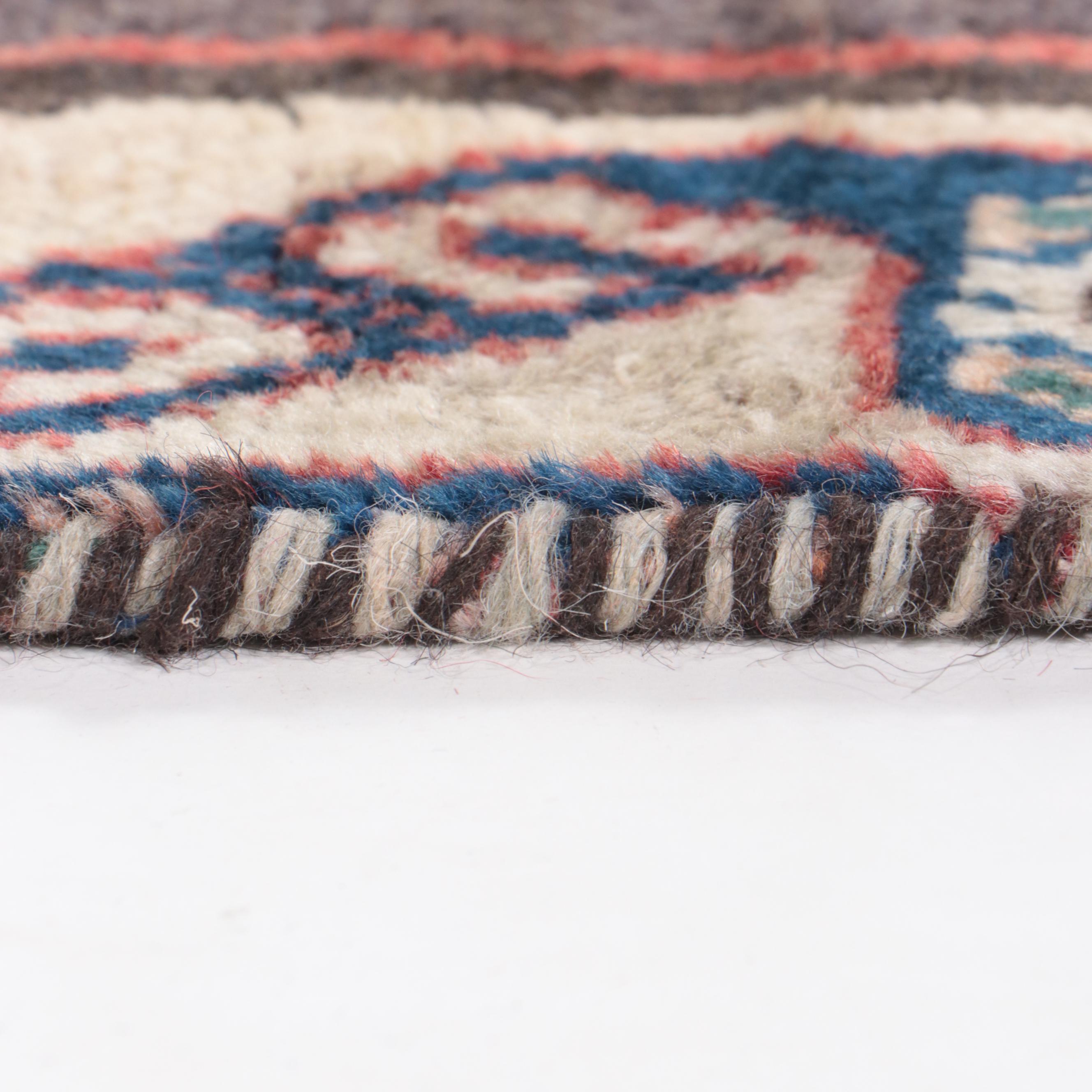 4'7 x 9'4 Hand-Knotted Persian Abadeh Area Rug