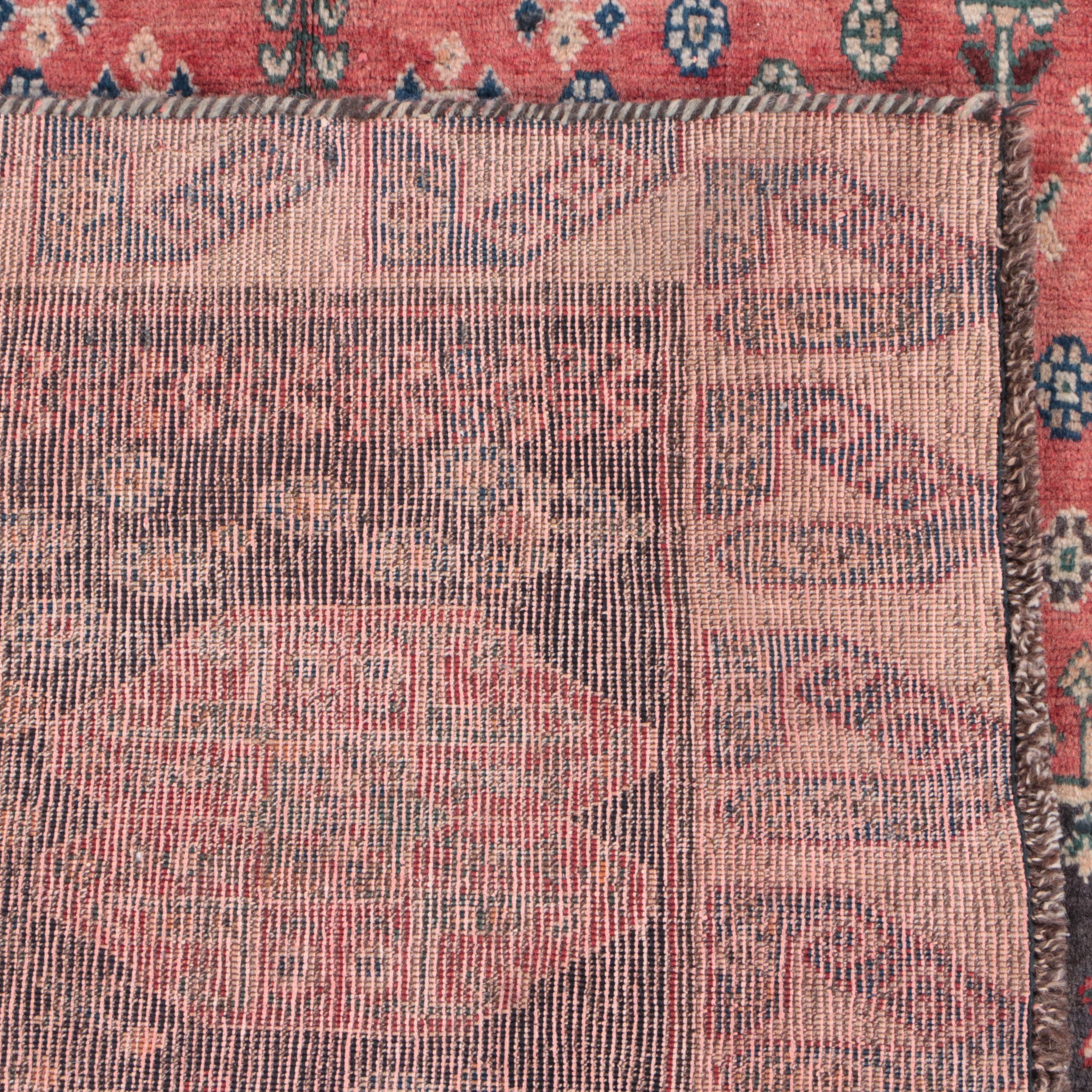4'7 x 9'4 Hand-Knotted Persian Abadeh Area Rug