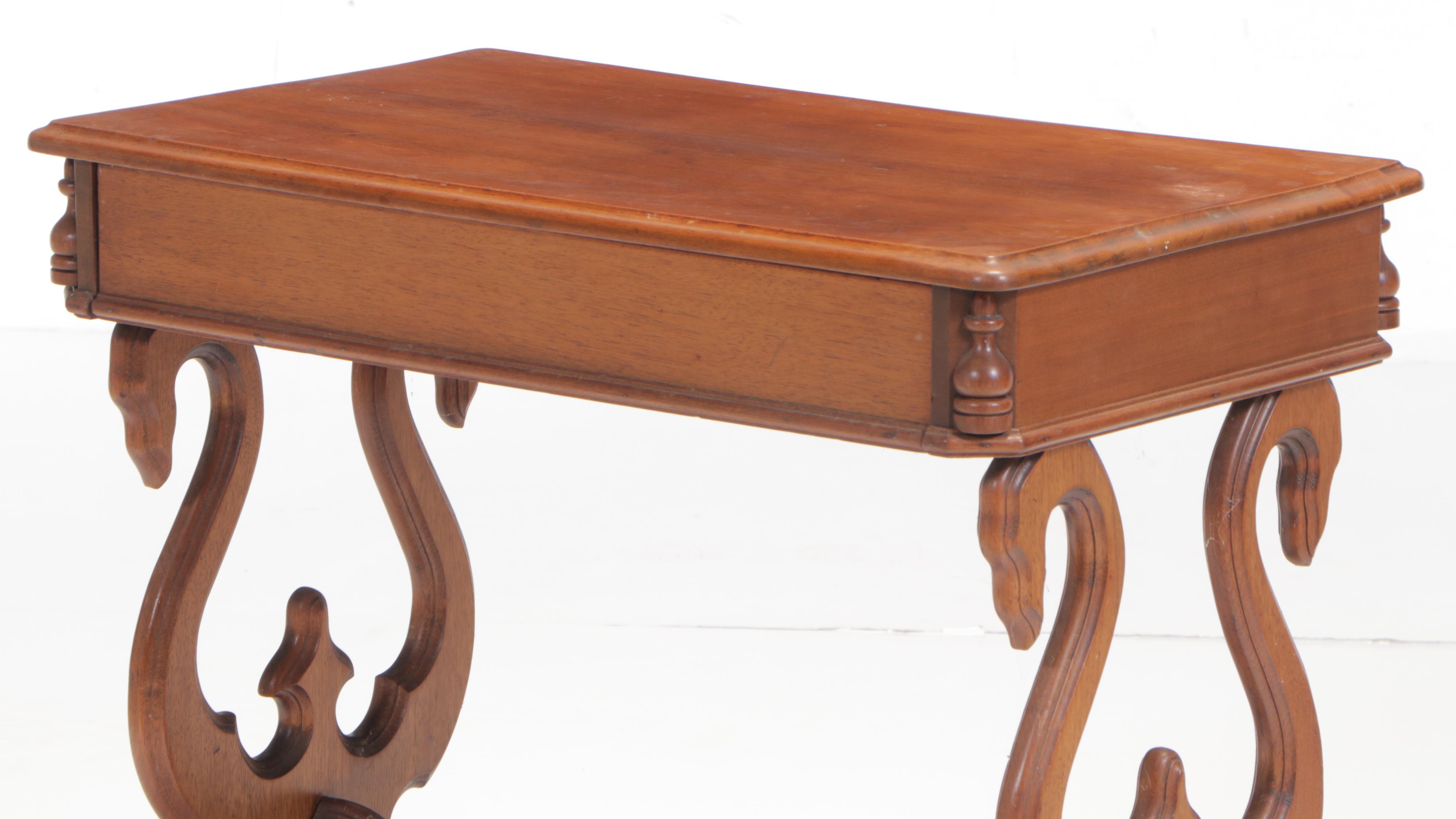 Victorian Walnut Side Table, Late 19th Century