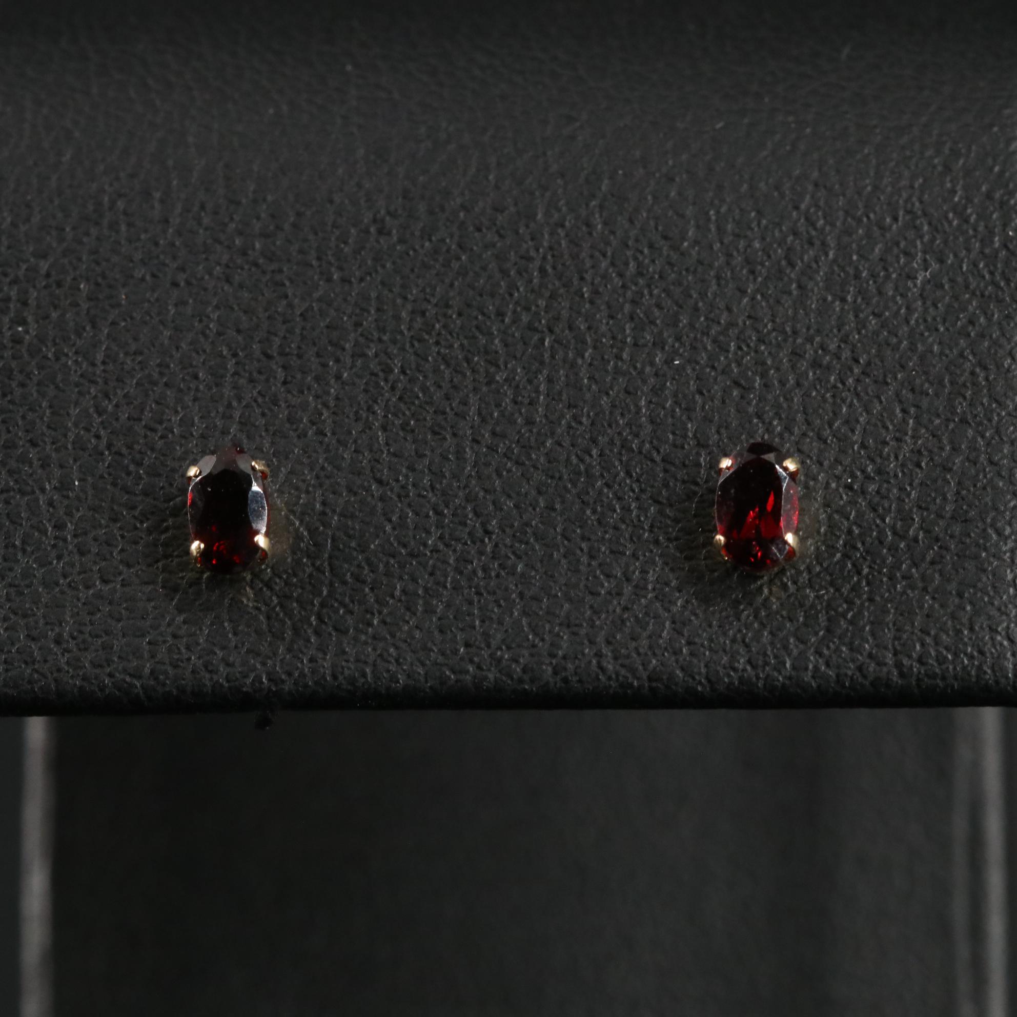 18K Purple Garnet Stud Earrings