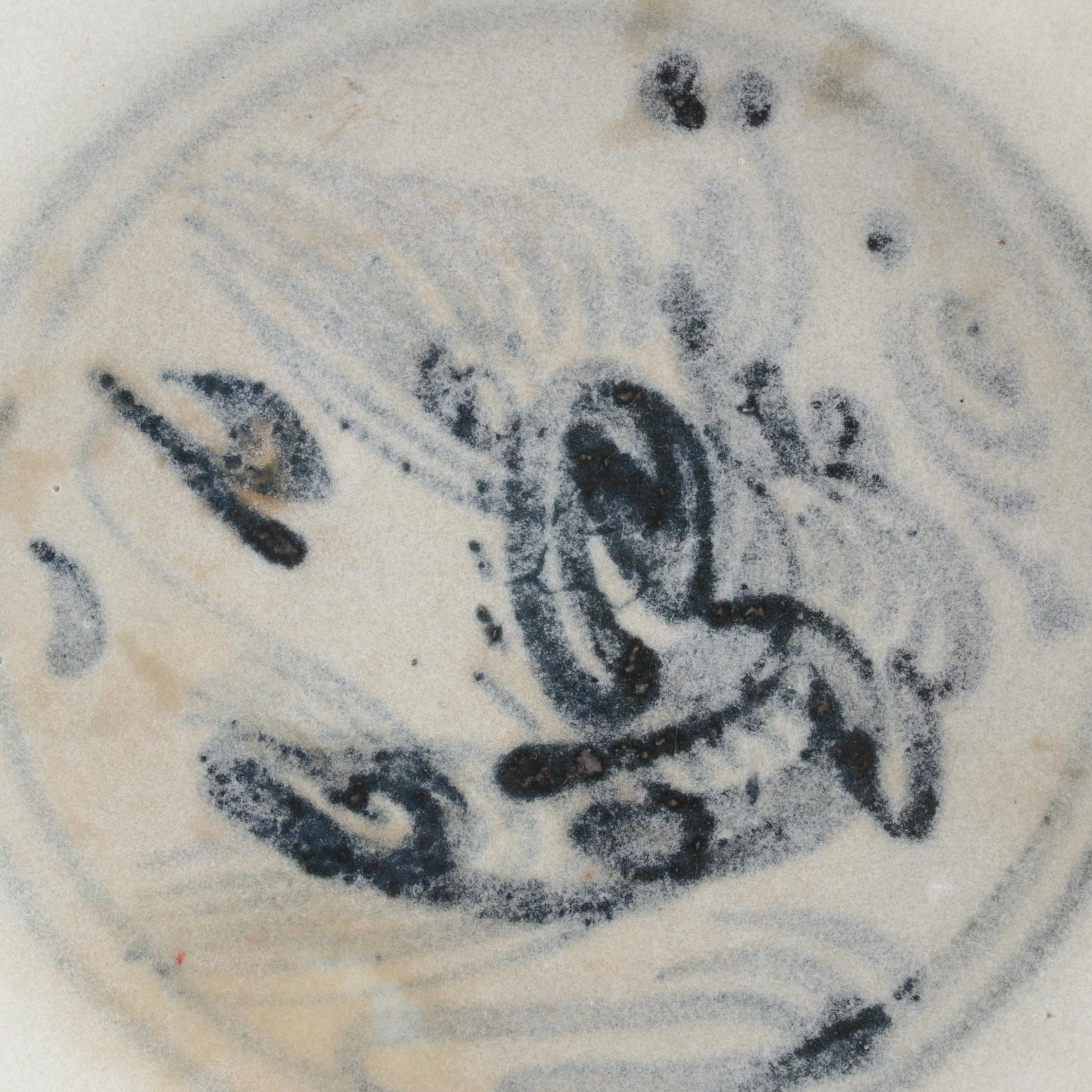 Chinese Zhangzhou (Swatow) Ware Dish and Marine Recovered Vietnamese Jarlets