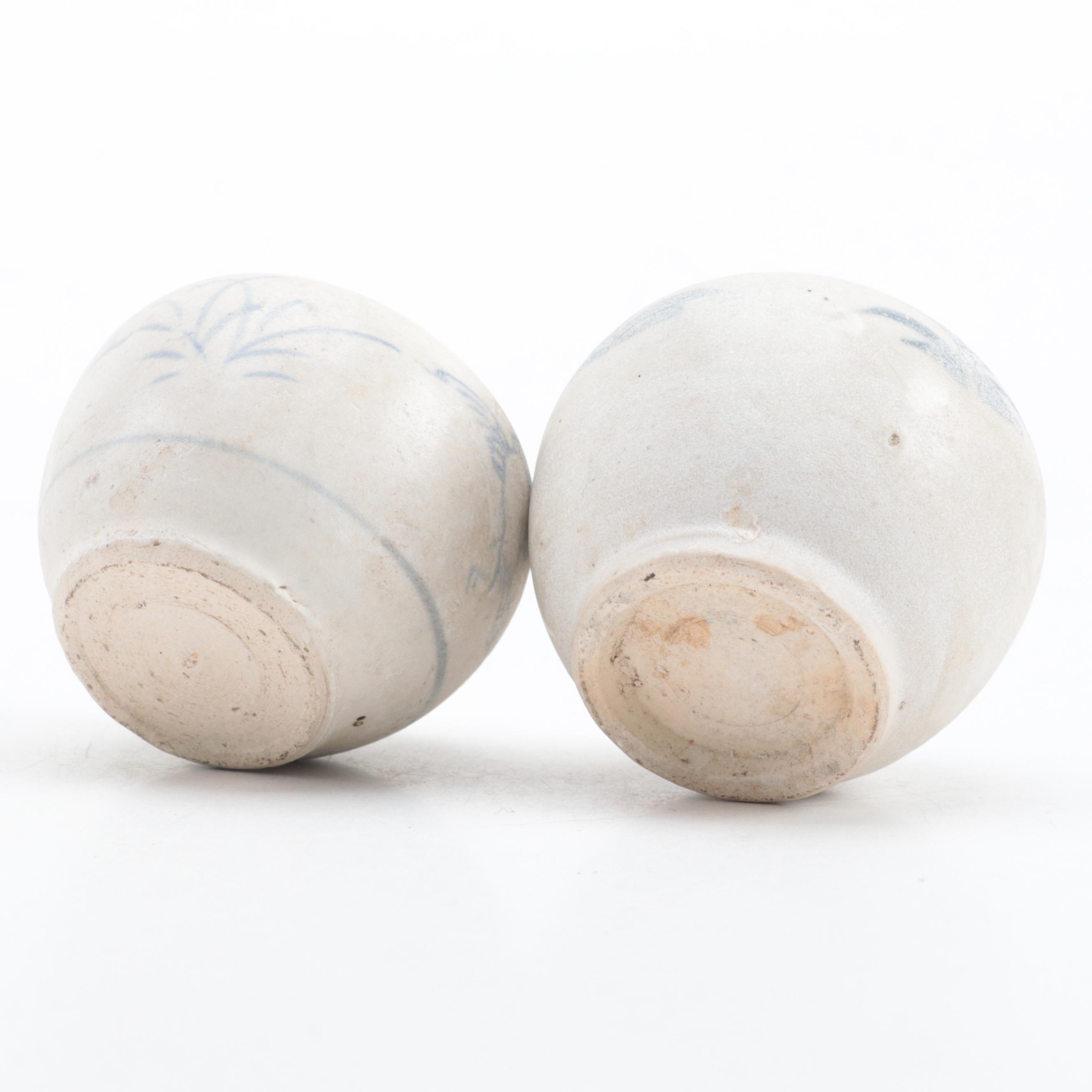 Chinese Zhangzhou (Swatow) Ware Dish and Marine Recovered Vietnamese Jarlets