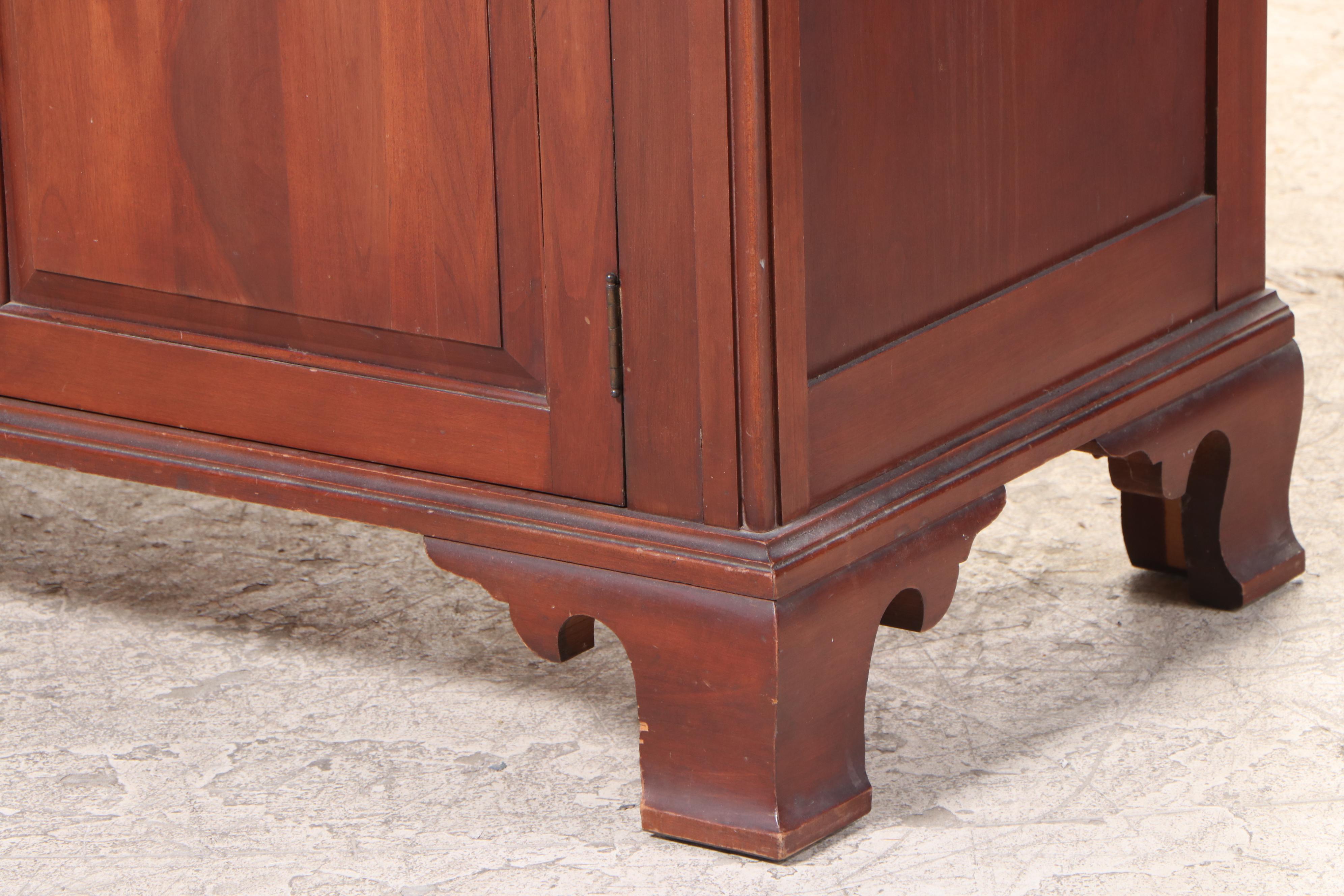 Willett "Wildwood Cherry" American Colonial Style China Cabinet