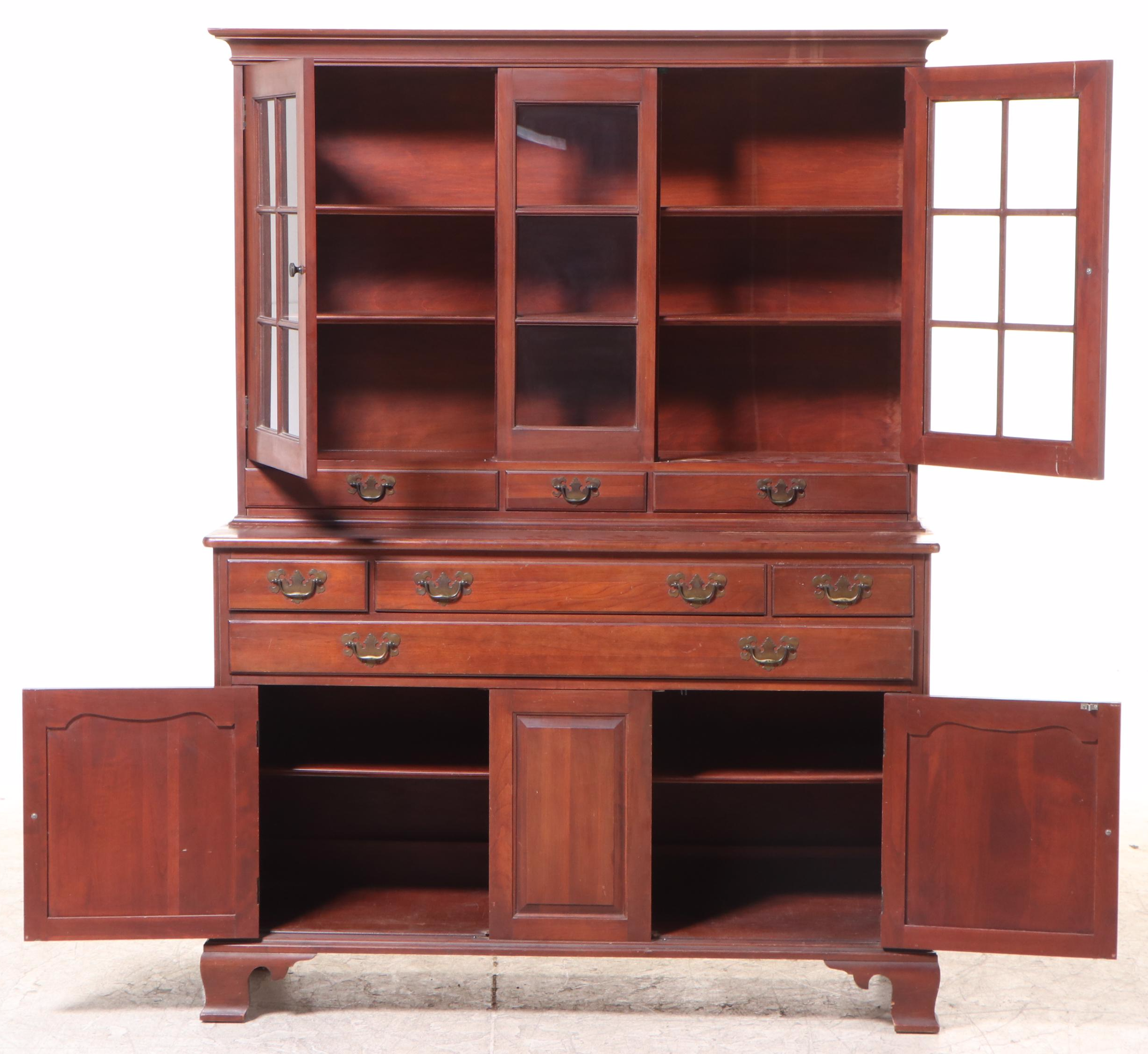 Willett "Wildwood Cherry" American Colonial Style China Cabinet