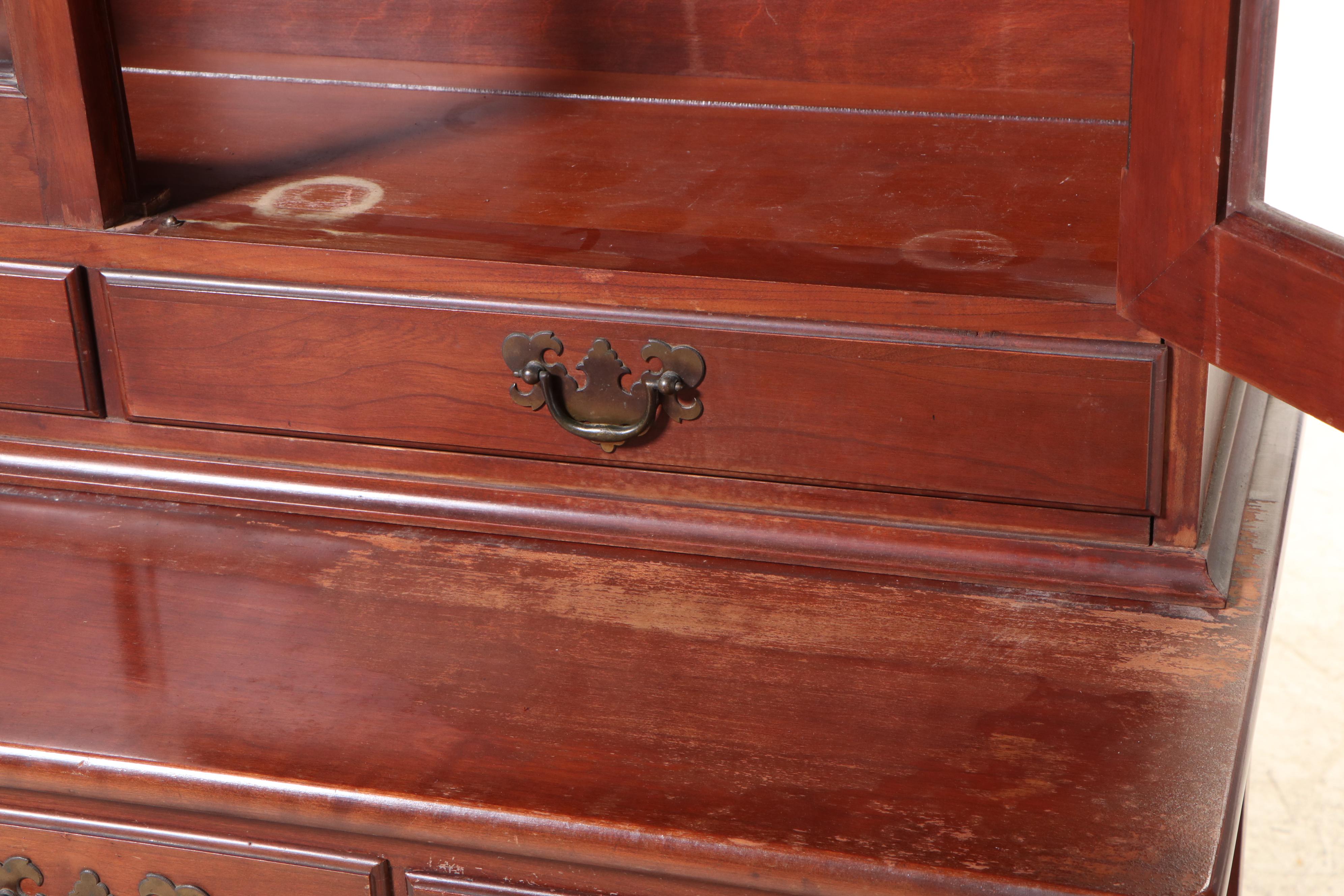 Willett "Wildwood Cherry" American Colonial Style China Cabinet