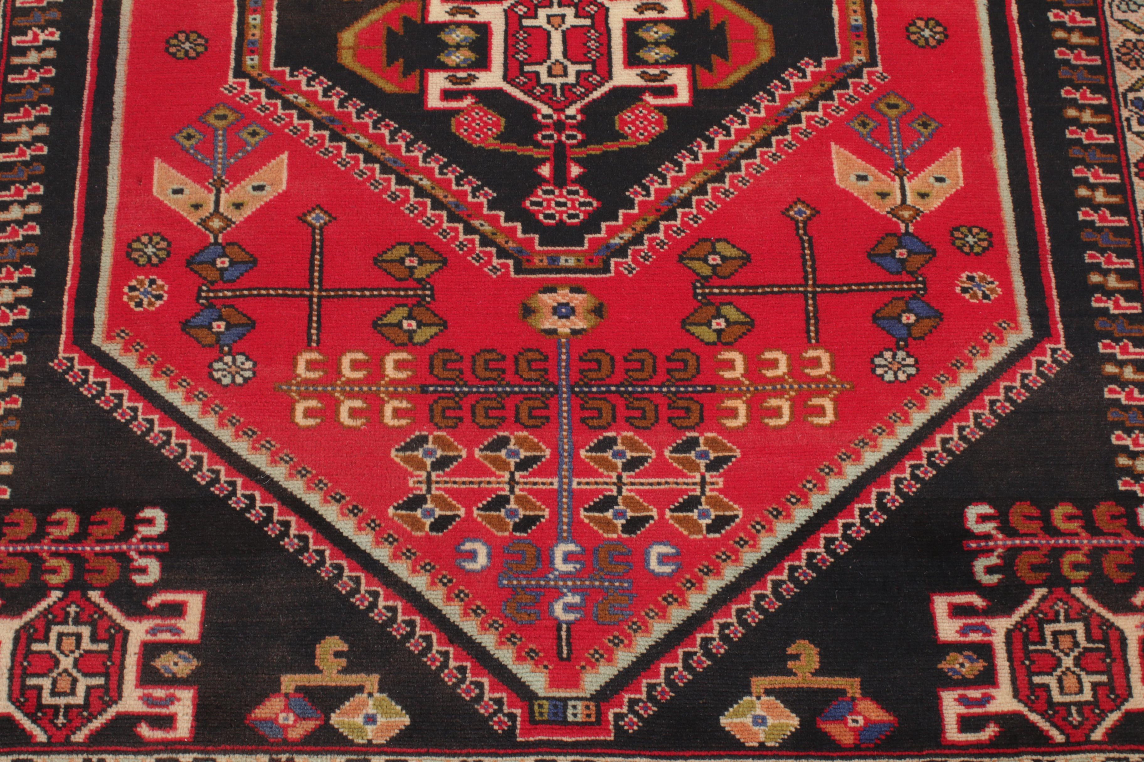 4'4 x 6'2 Hand-Knotted Persian Abadeh Rug