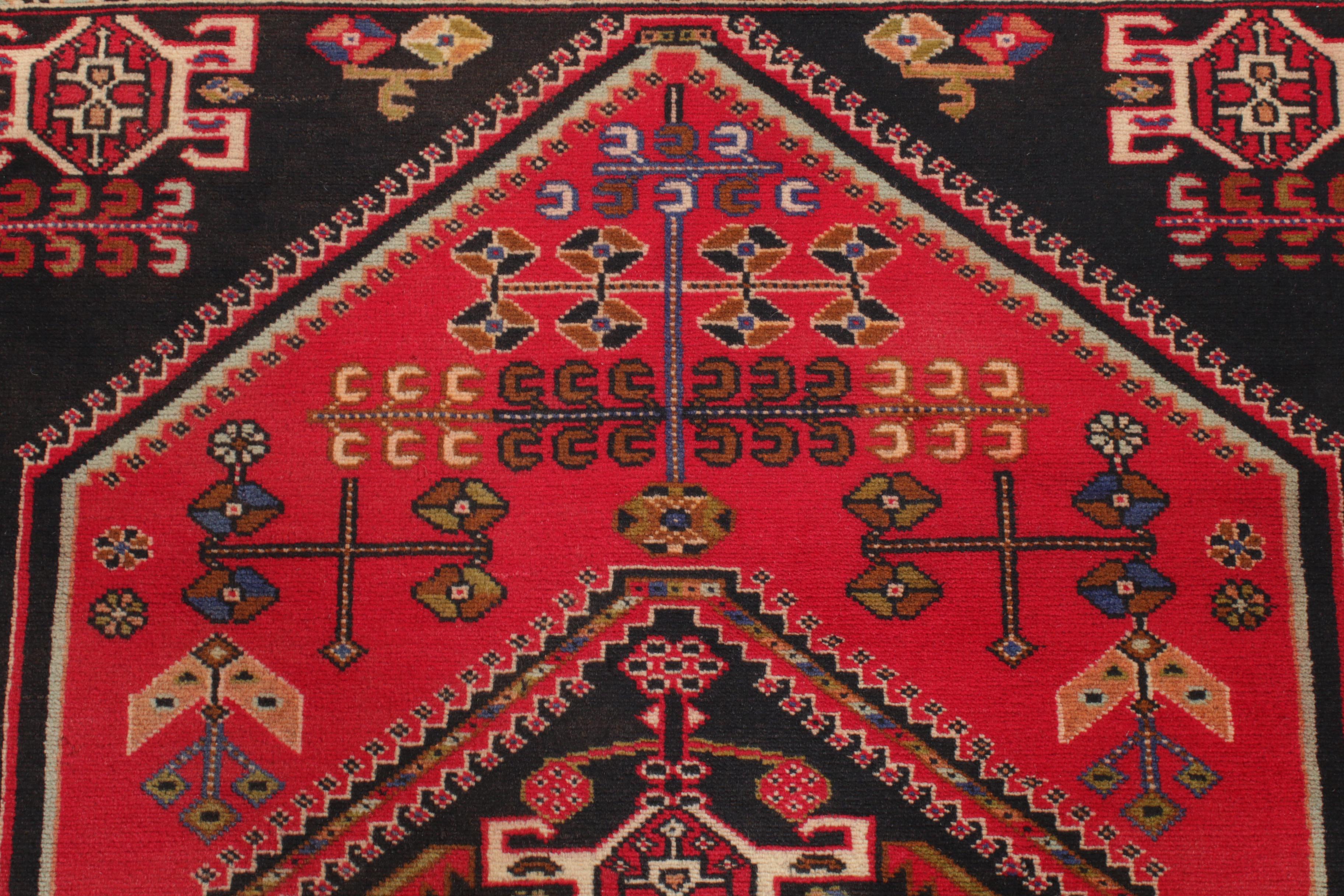 4'4 x 6'2 Hand-Knotted Persian Abadeh Rug