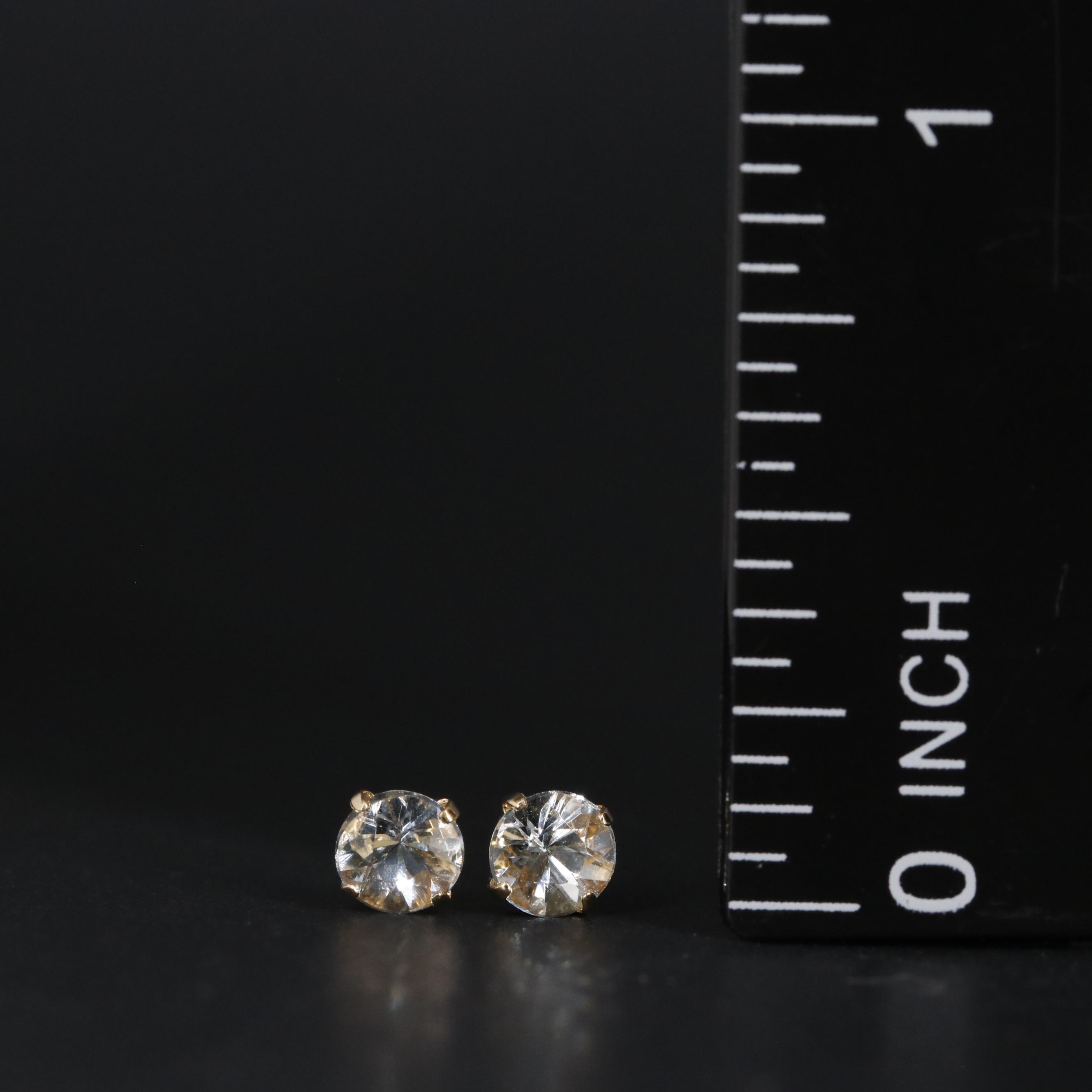 18K Aquamarine Stud Earrings