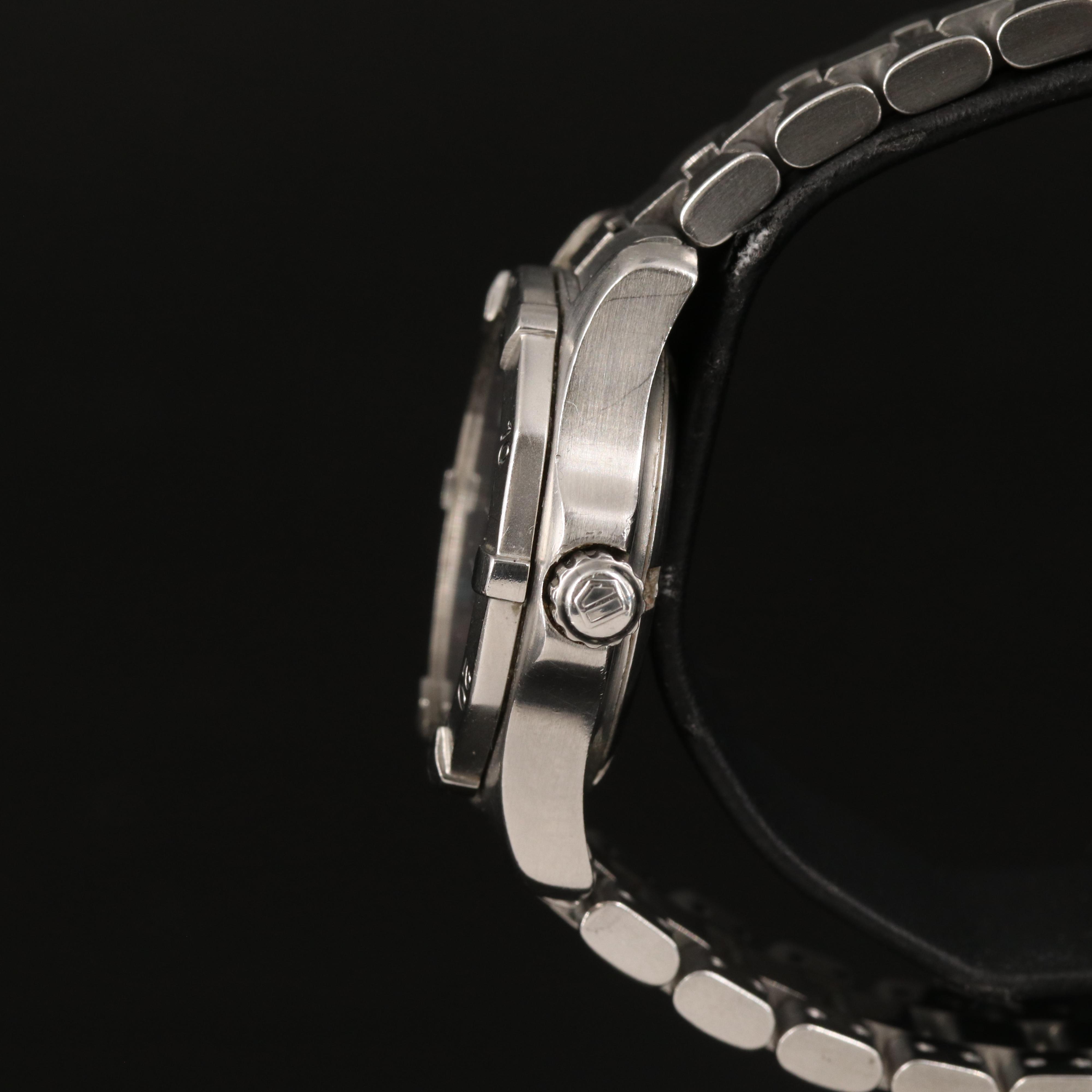 TAG Heuer Professional 200 Meters Watch