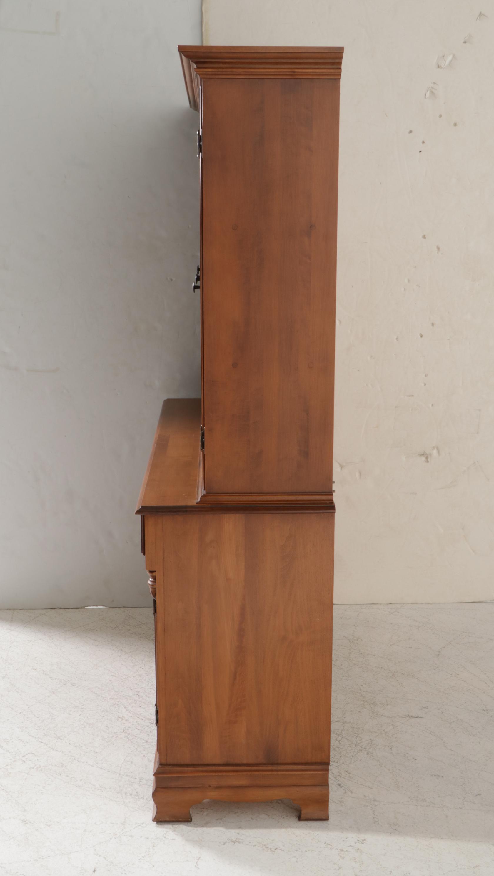 Tell City "Young Republic" Maple Sideboard with China Hutch, Mid to Late 20th C.