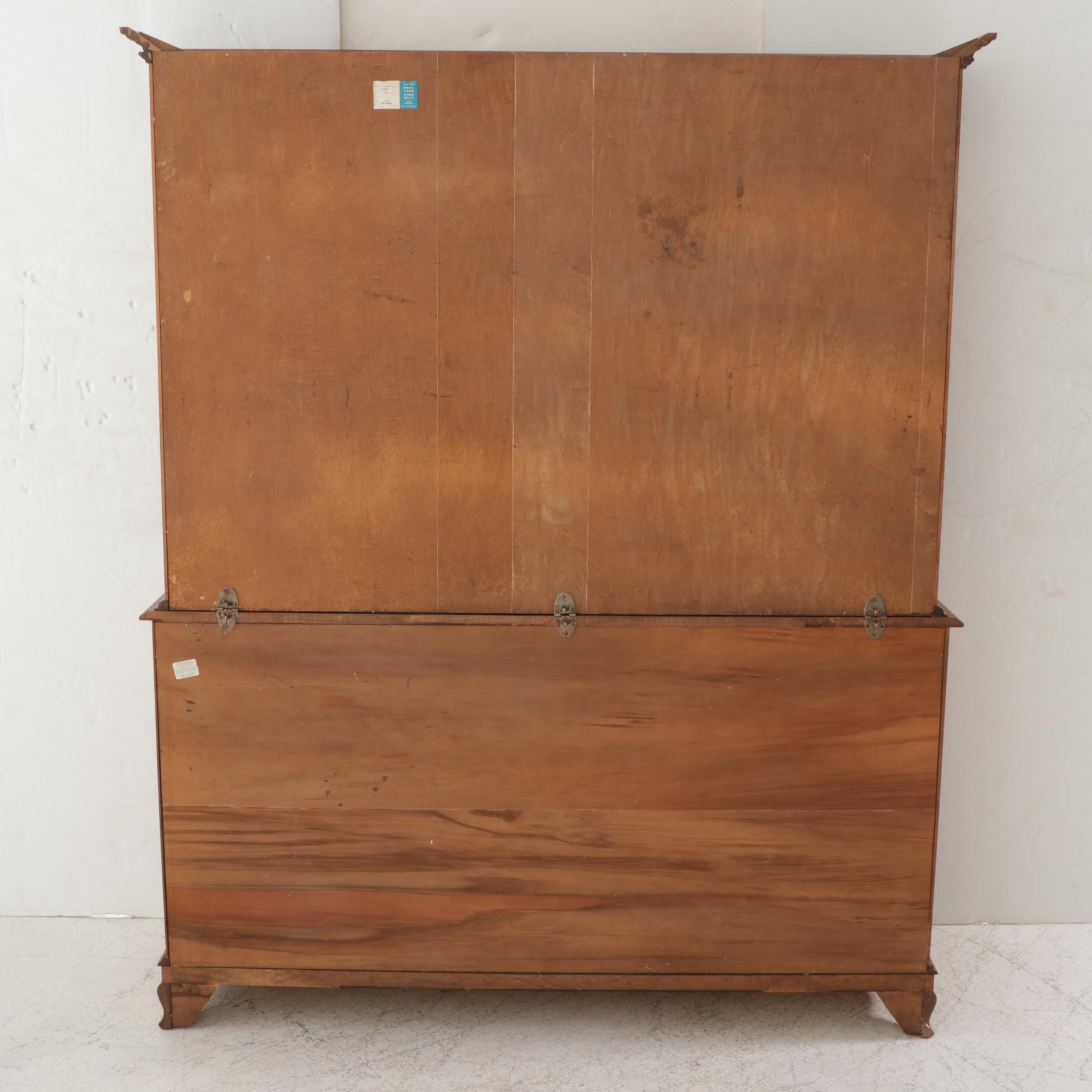 Tell City "Young Republic" Maple Sideboard with China Hutch, Mid to Late 20th C.