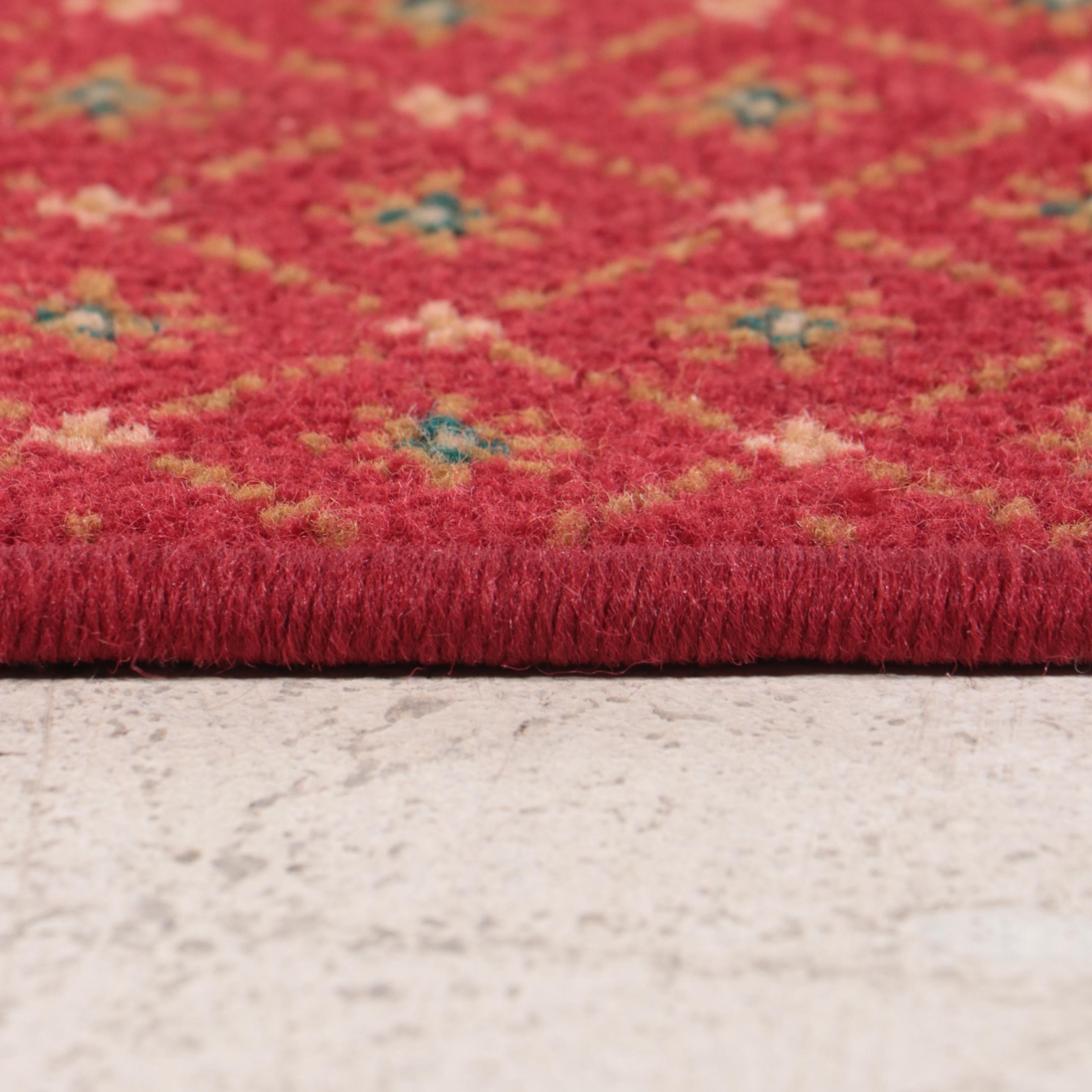 Machine Made Custom Shaped Area Rug