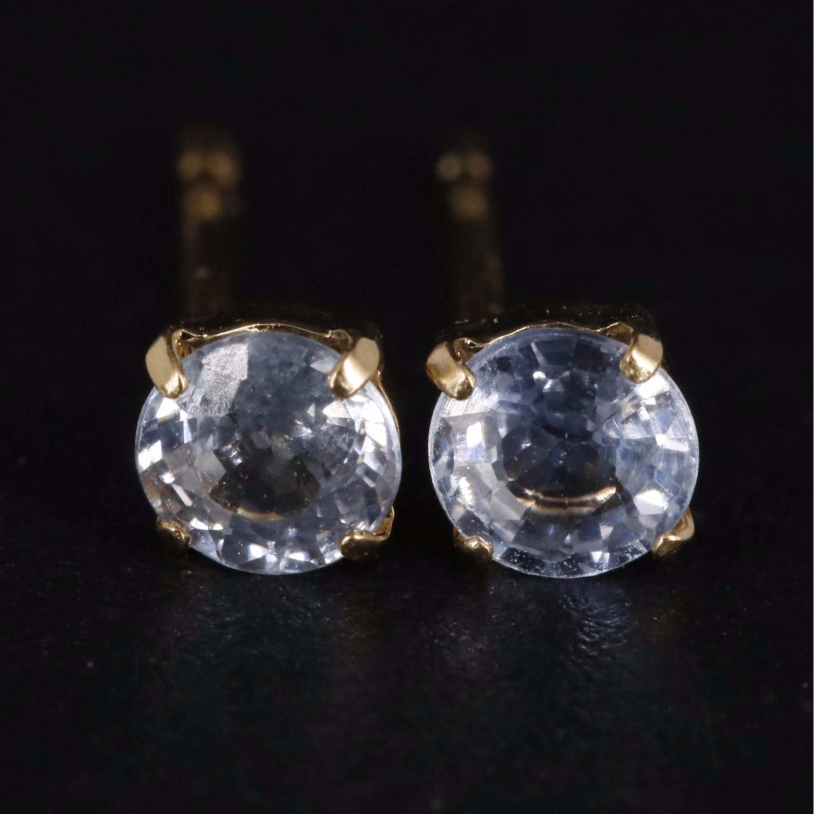 18K 0.50 CTW Sapphire Stud Earrings