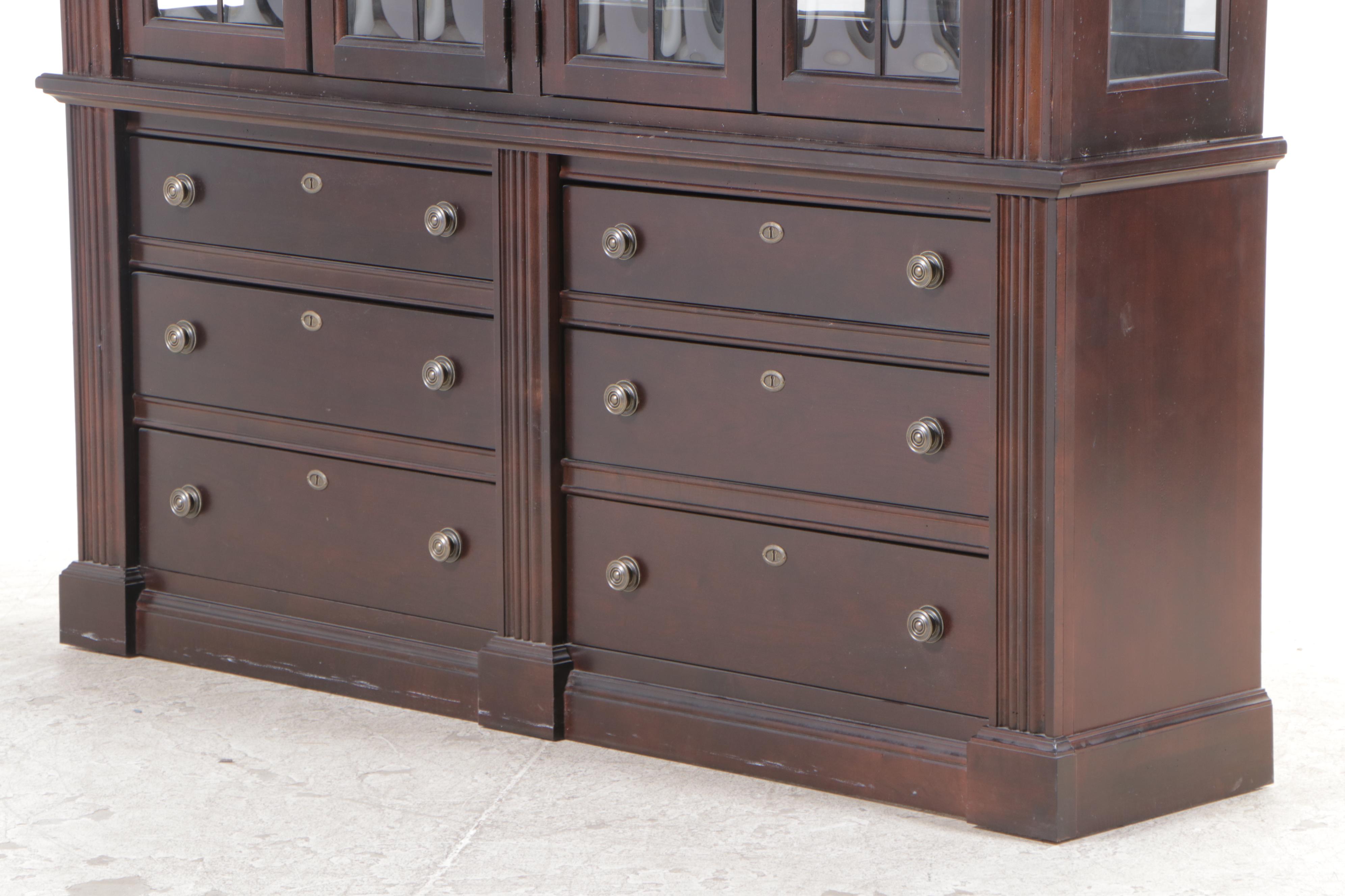 Broyhill "Charlestowne Square" Cherrywood China Cabinet