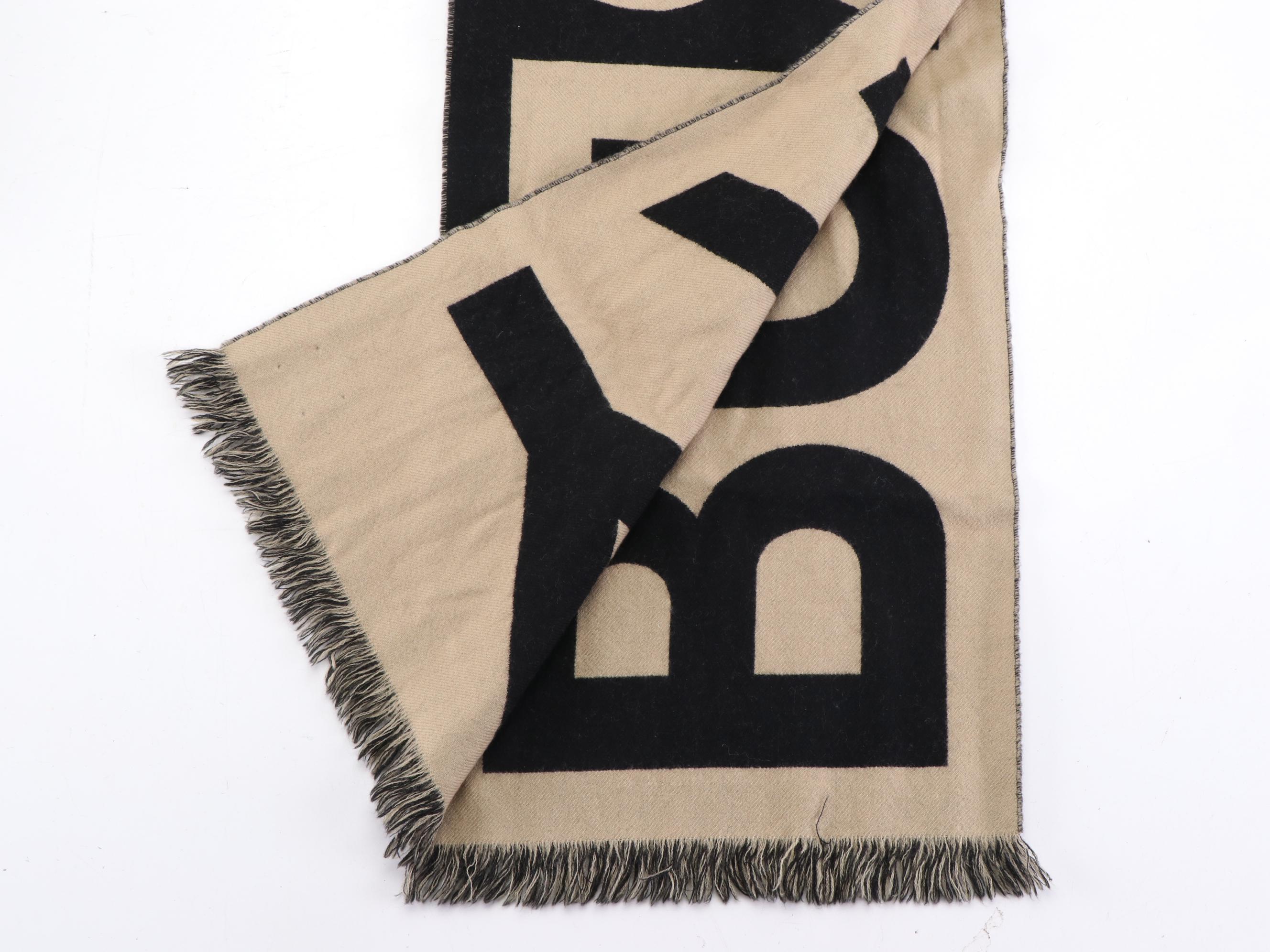 Burberry Fringe Scarf in Wool Jacquard with Box