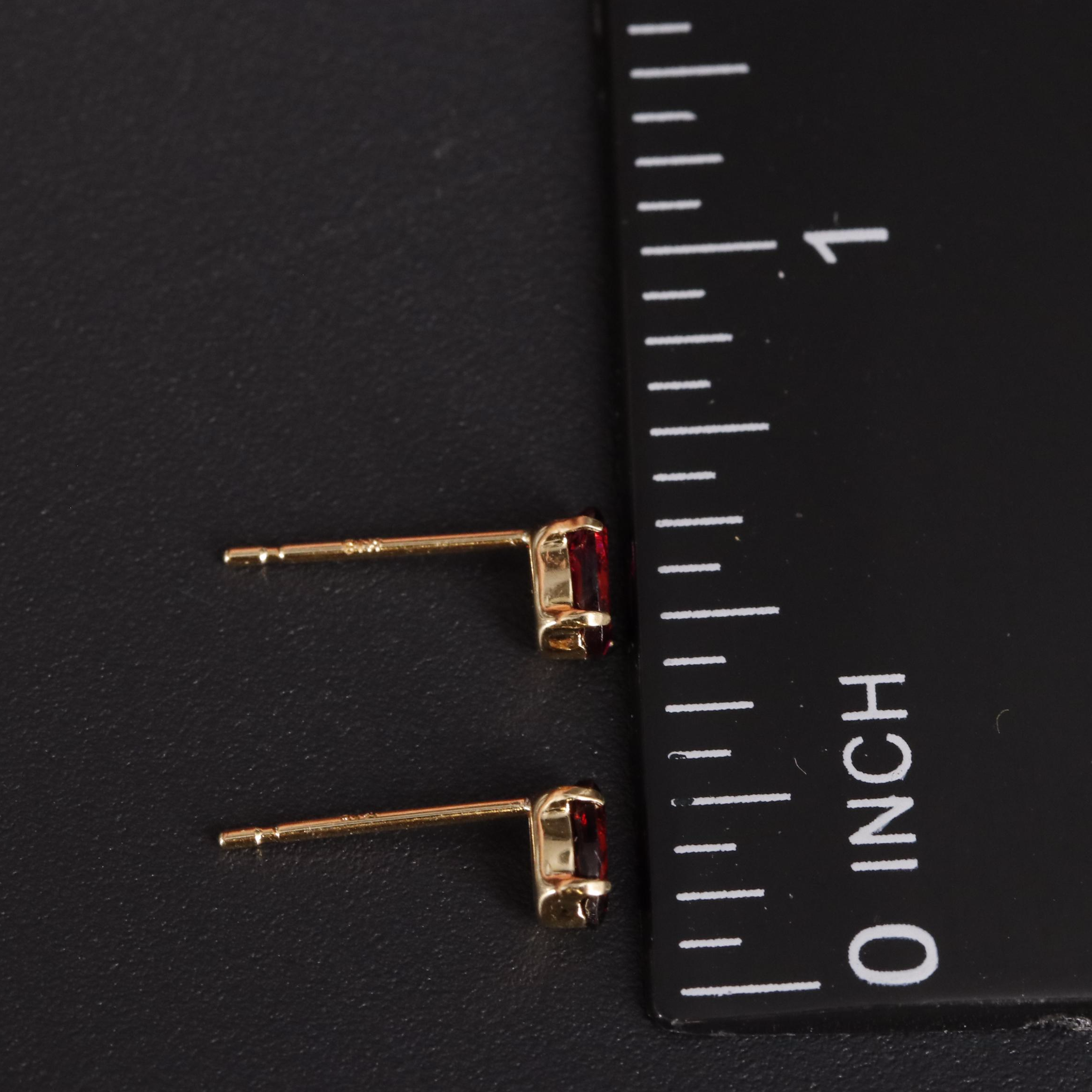 18K Purple Garnet Stud Earrings