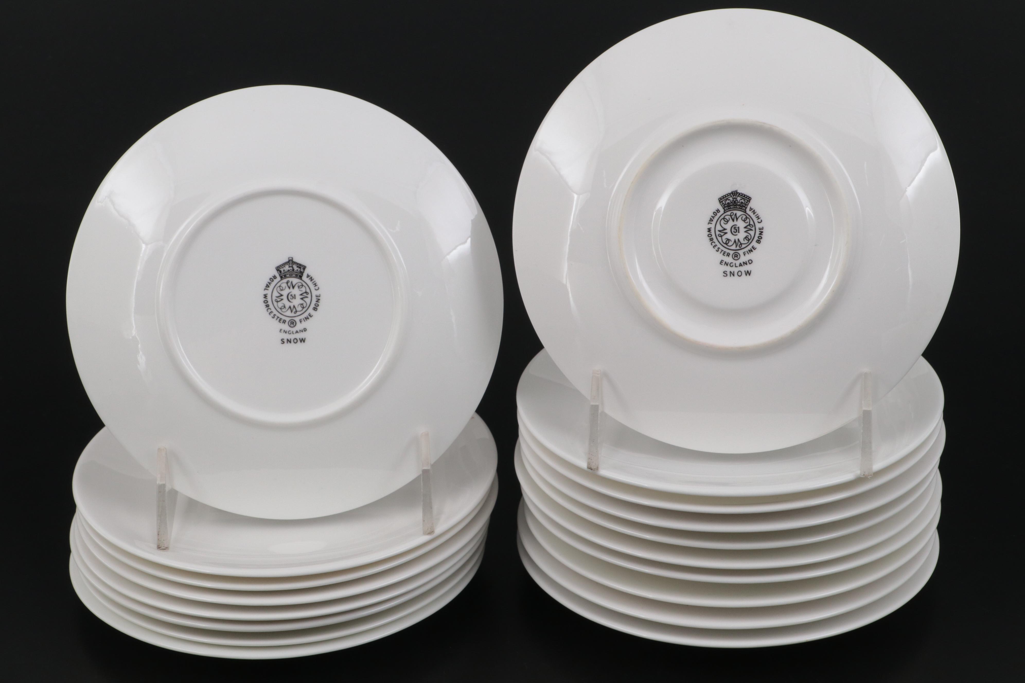 Royal Worcester "Snow" Bone China Dinnerware, 1958–1971