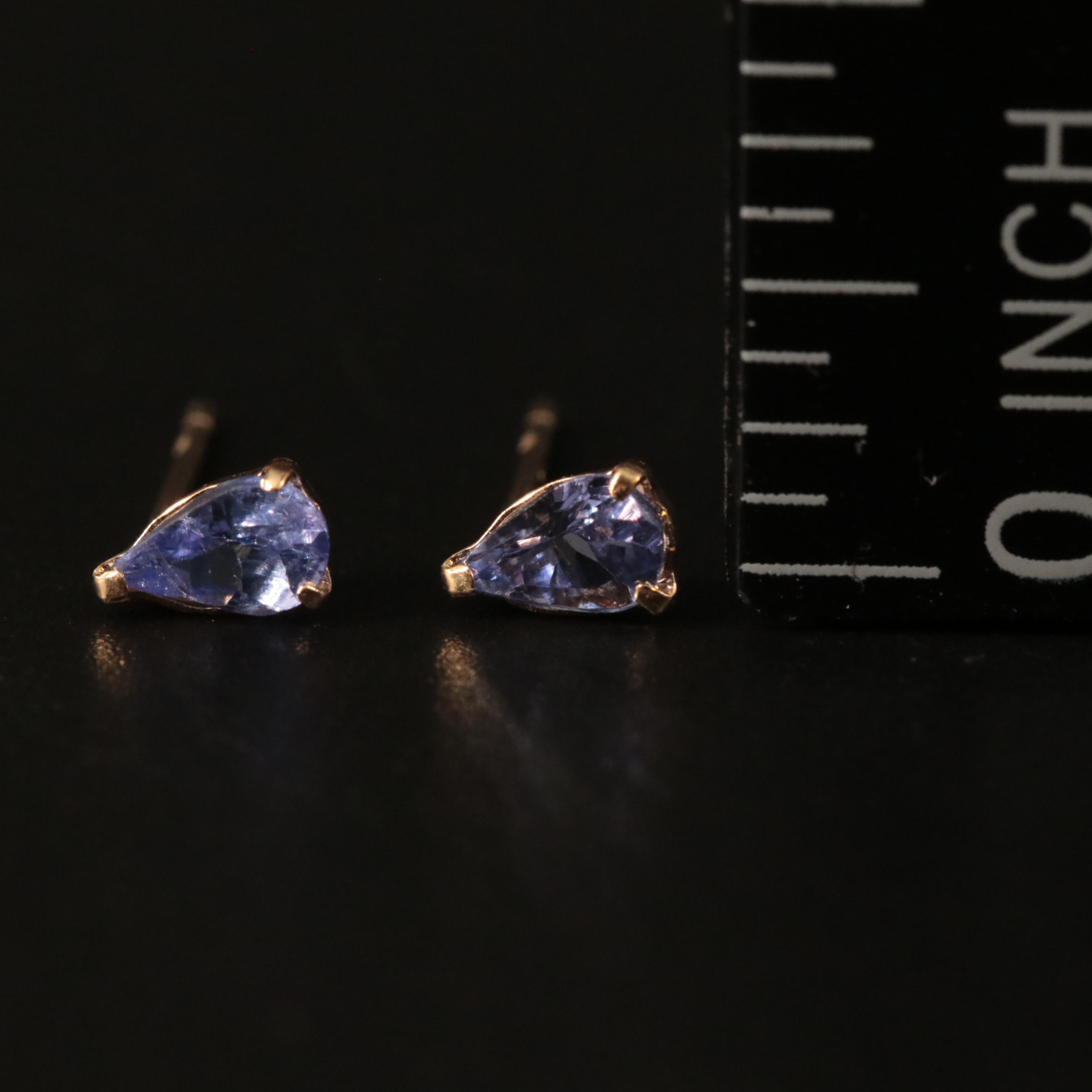 18K Tanzanite Stud Earrings