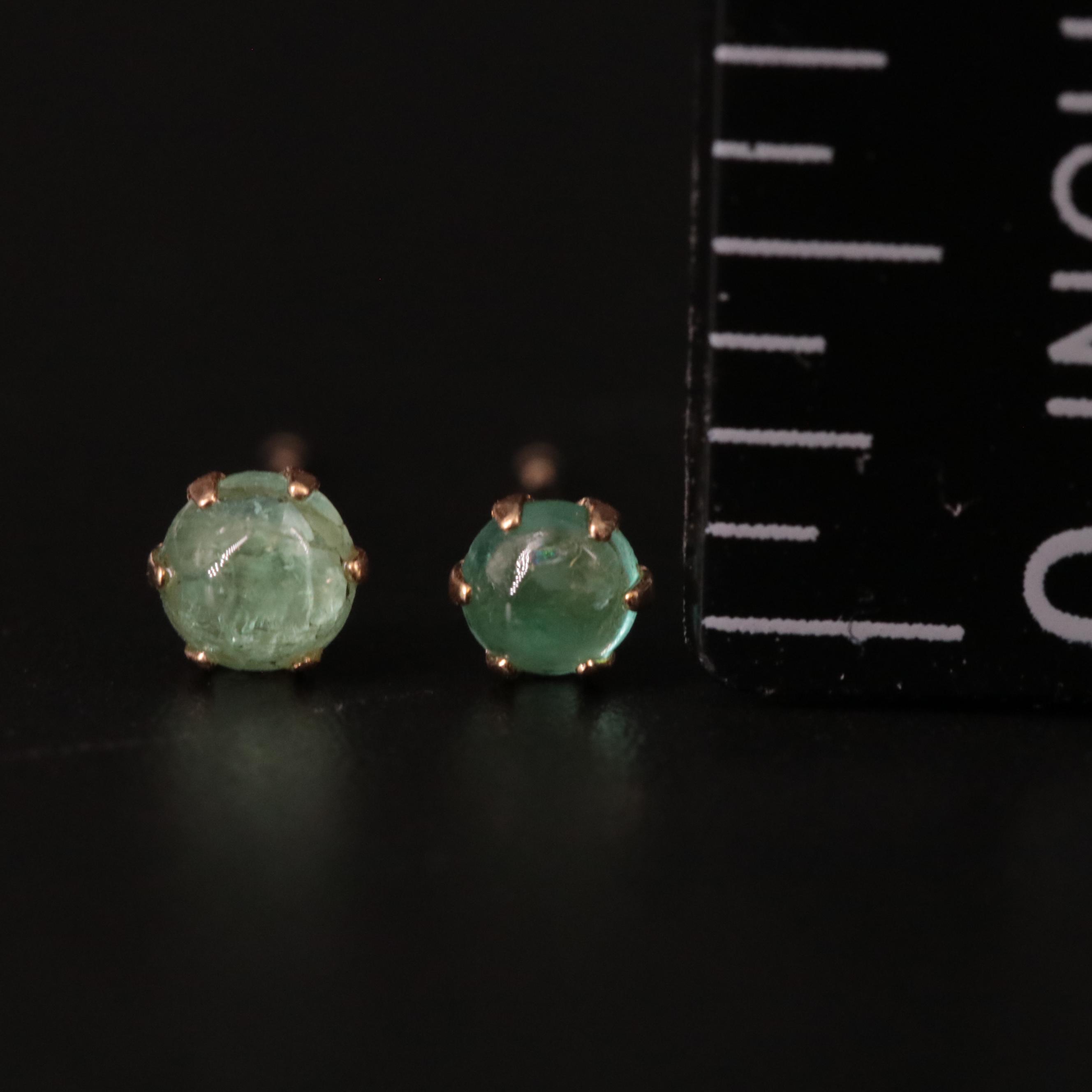 18K Emerald Stud Earrings