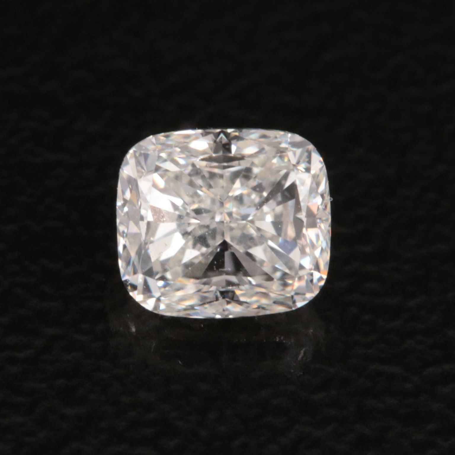 Loose 0.70 CT Diamond with GIA Report