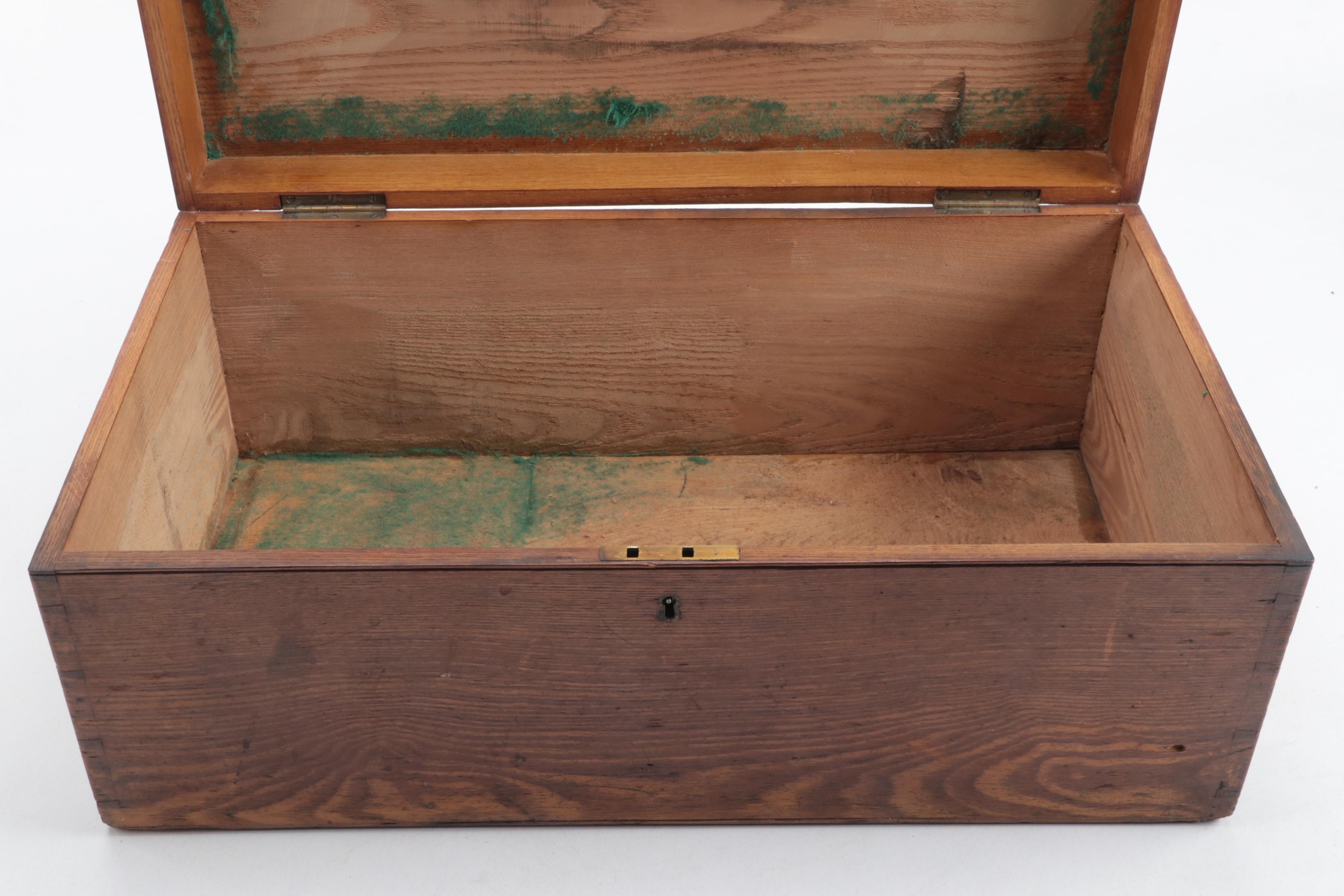 Small Victorian Pine Traveling Trunk, Late 19th/Early 20th Century