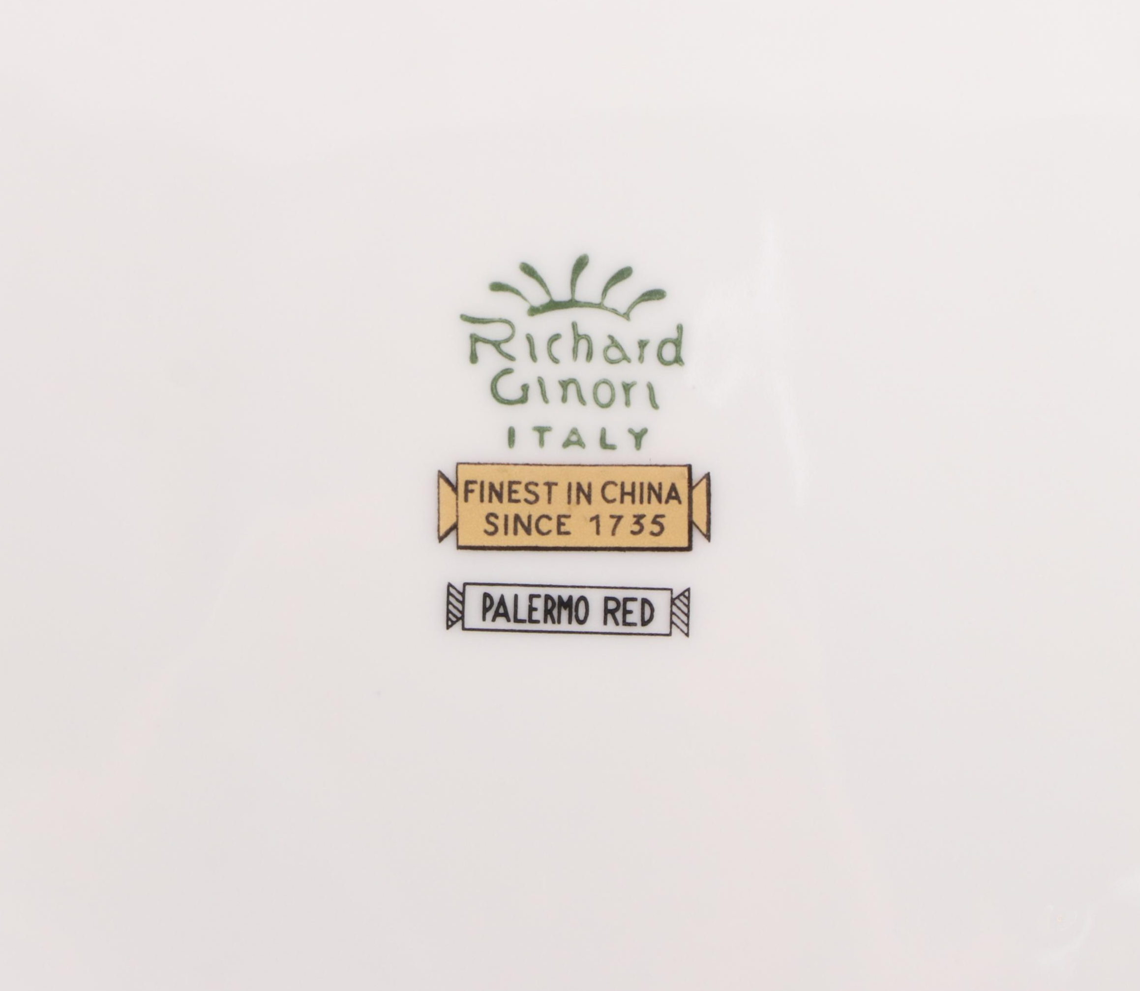 Richard Ginori "Palermo Red" Porcelain Dinner and Salad Plates, Late 20th C.