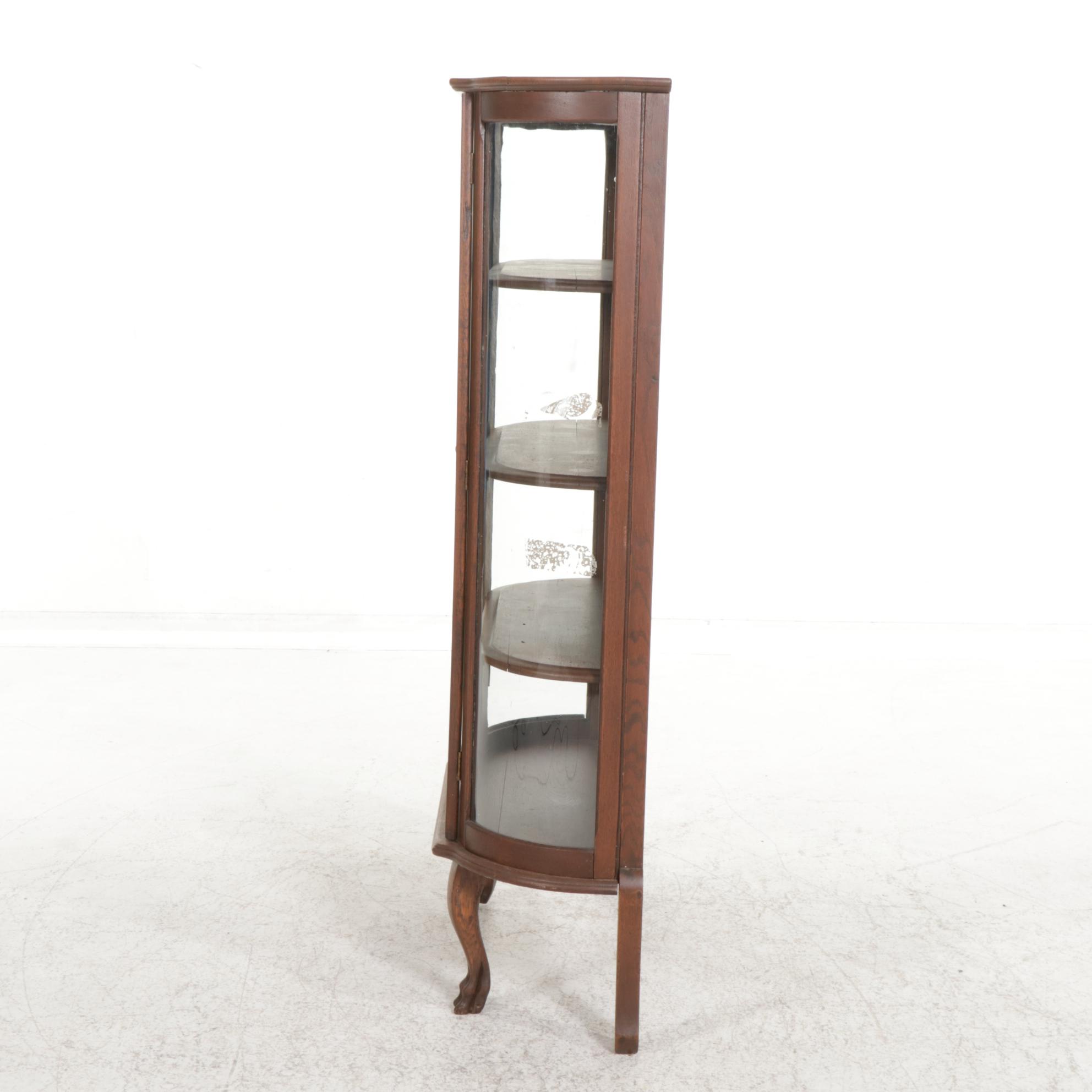 Quartersawn Oak Display Cabinet with Curved Glass Sides, Early 20th Century