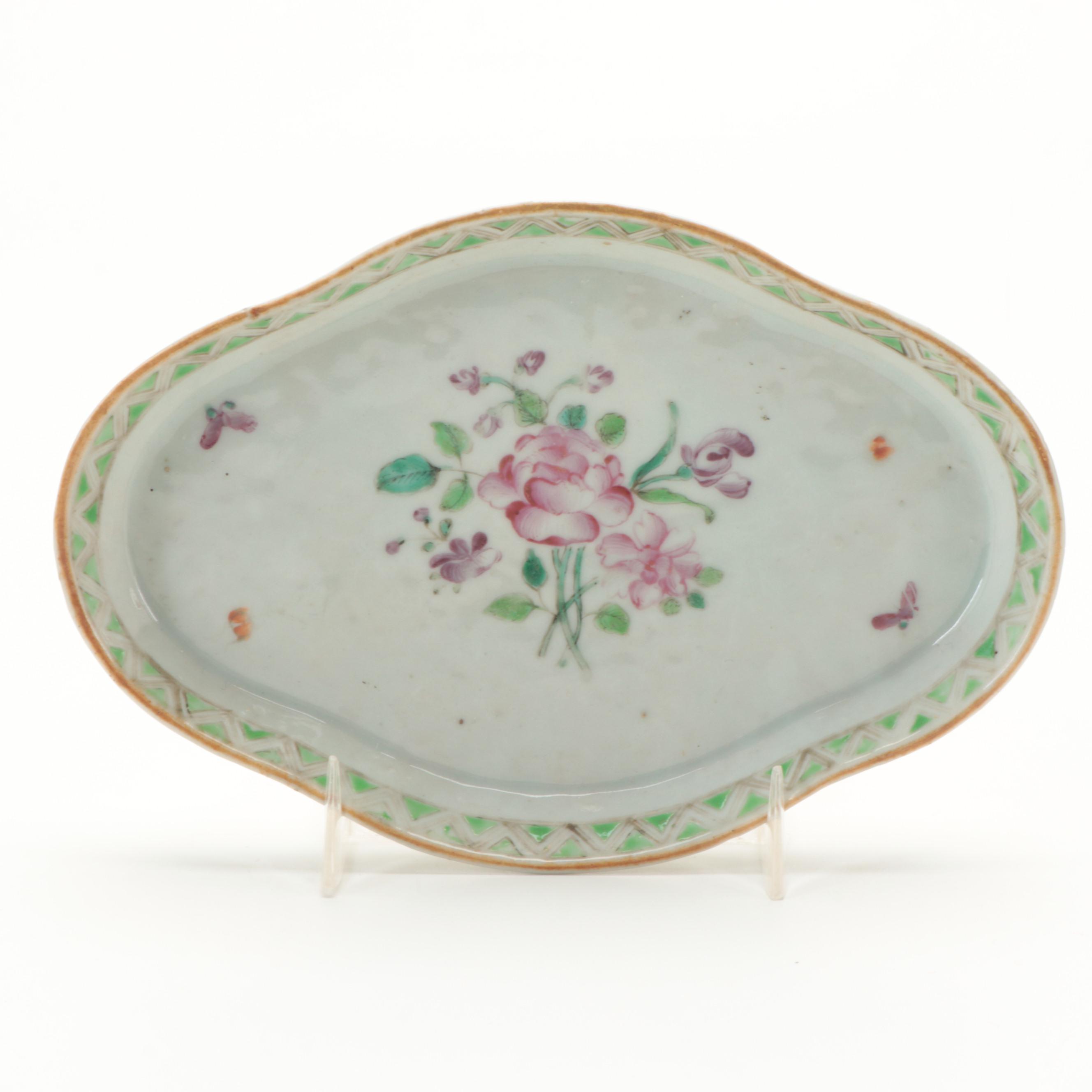 Chinese Export Porcelain Sauce Boats and Underplates