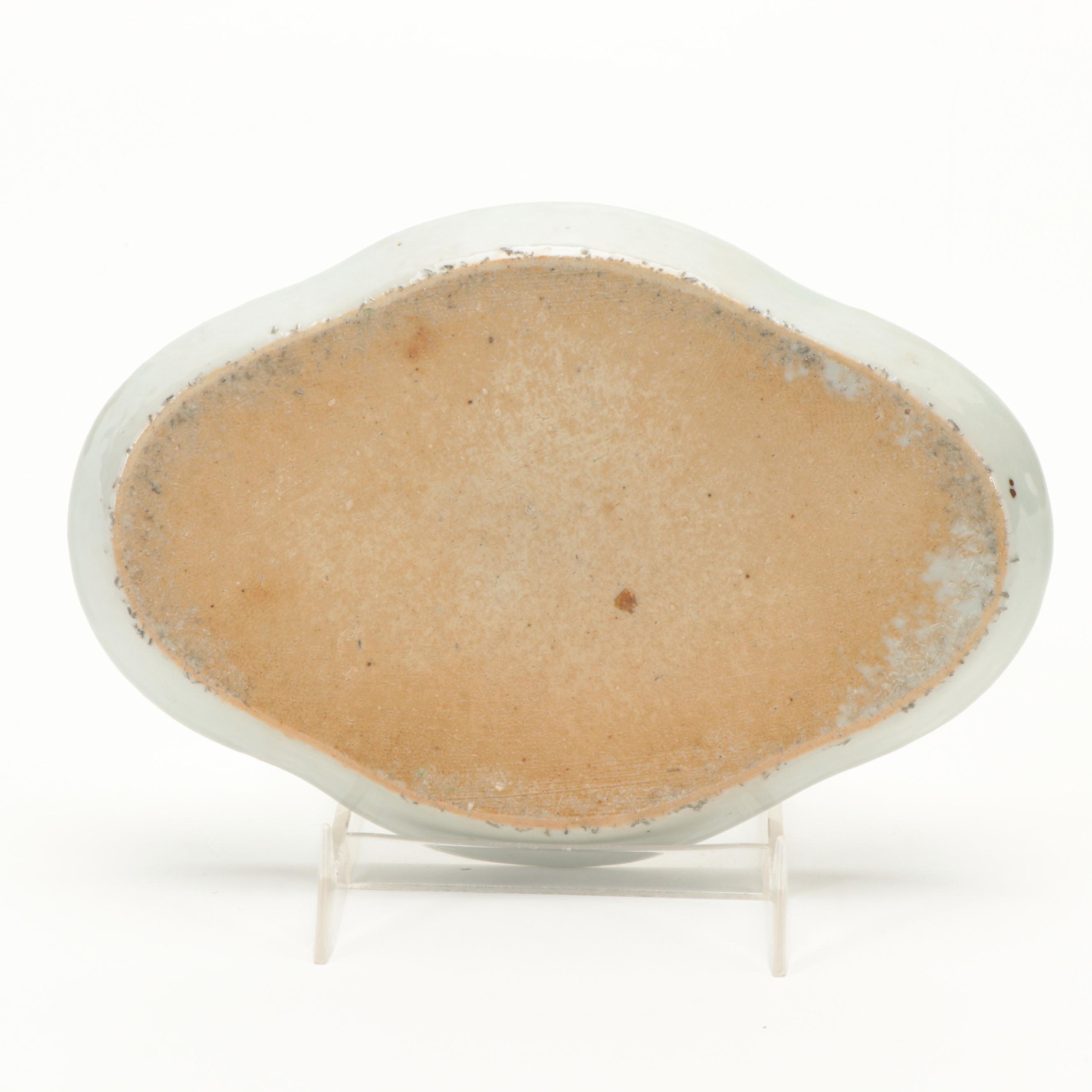 Chinese Export Porcelain Sauce Boats and Underplates