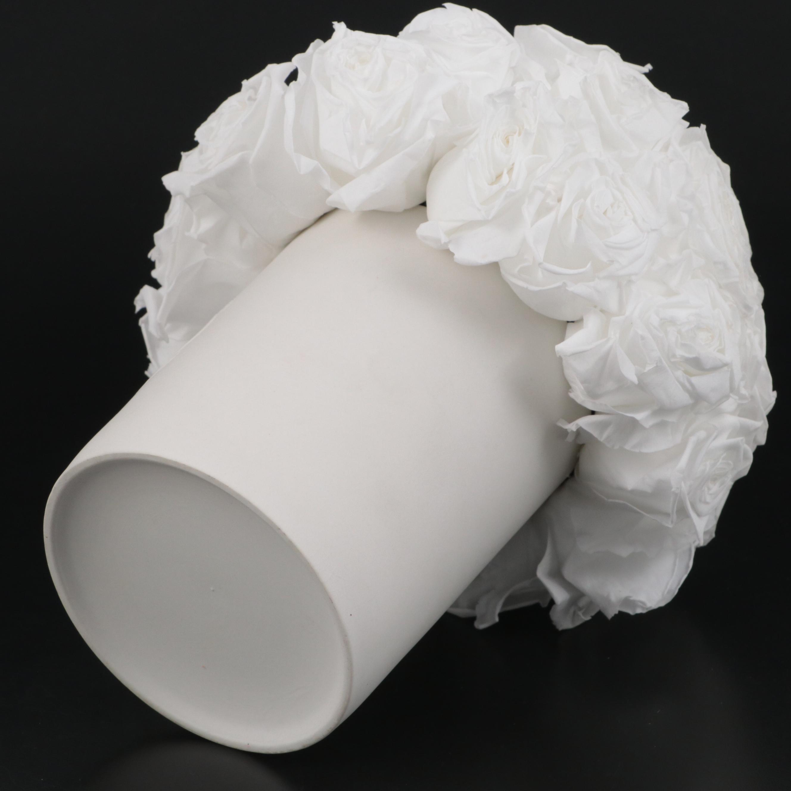 Zadro Dimmable Make Up Mirror and Magnifier with Faux Roses in Vase