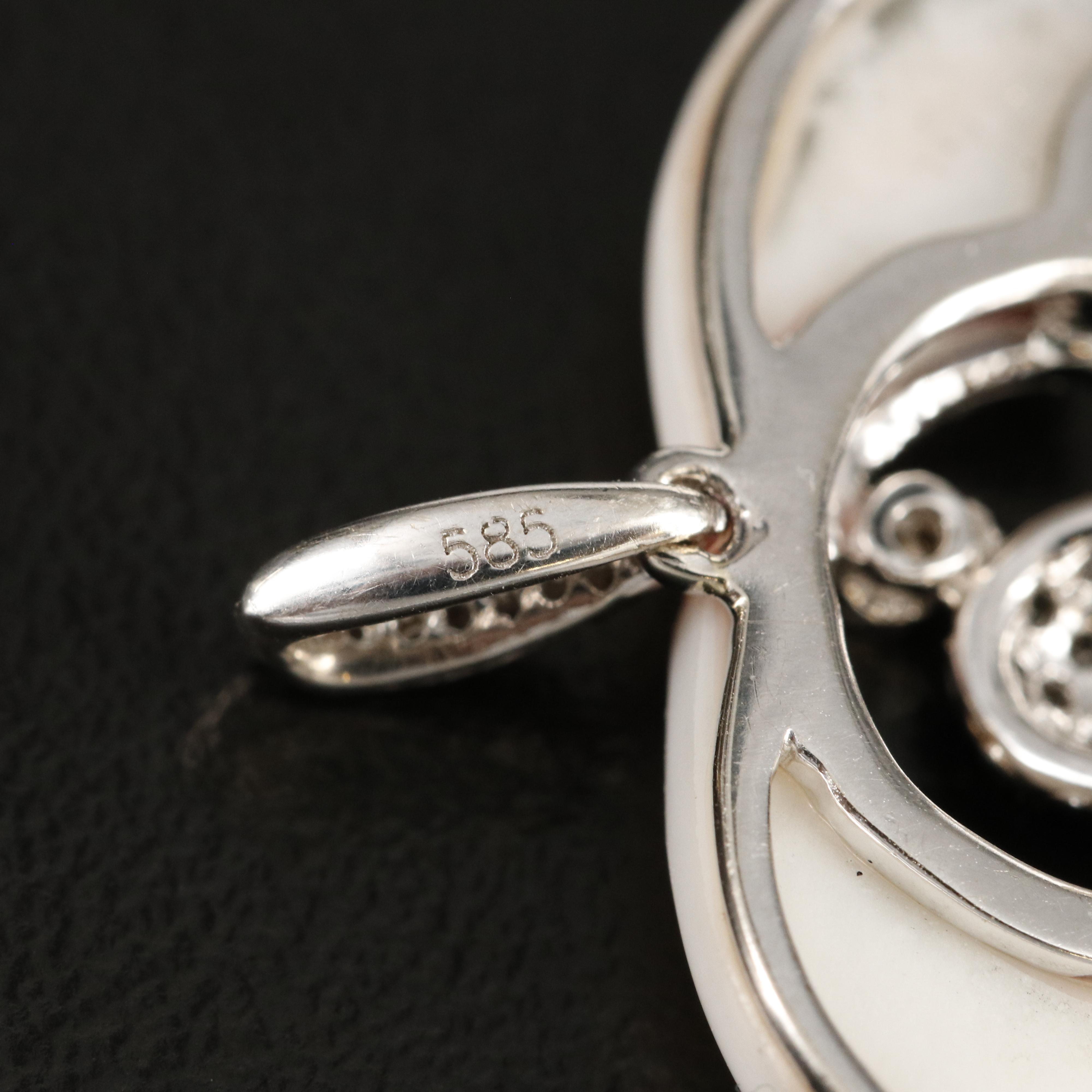 14K White Agate and Diamond Heart Pendant