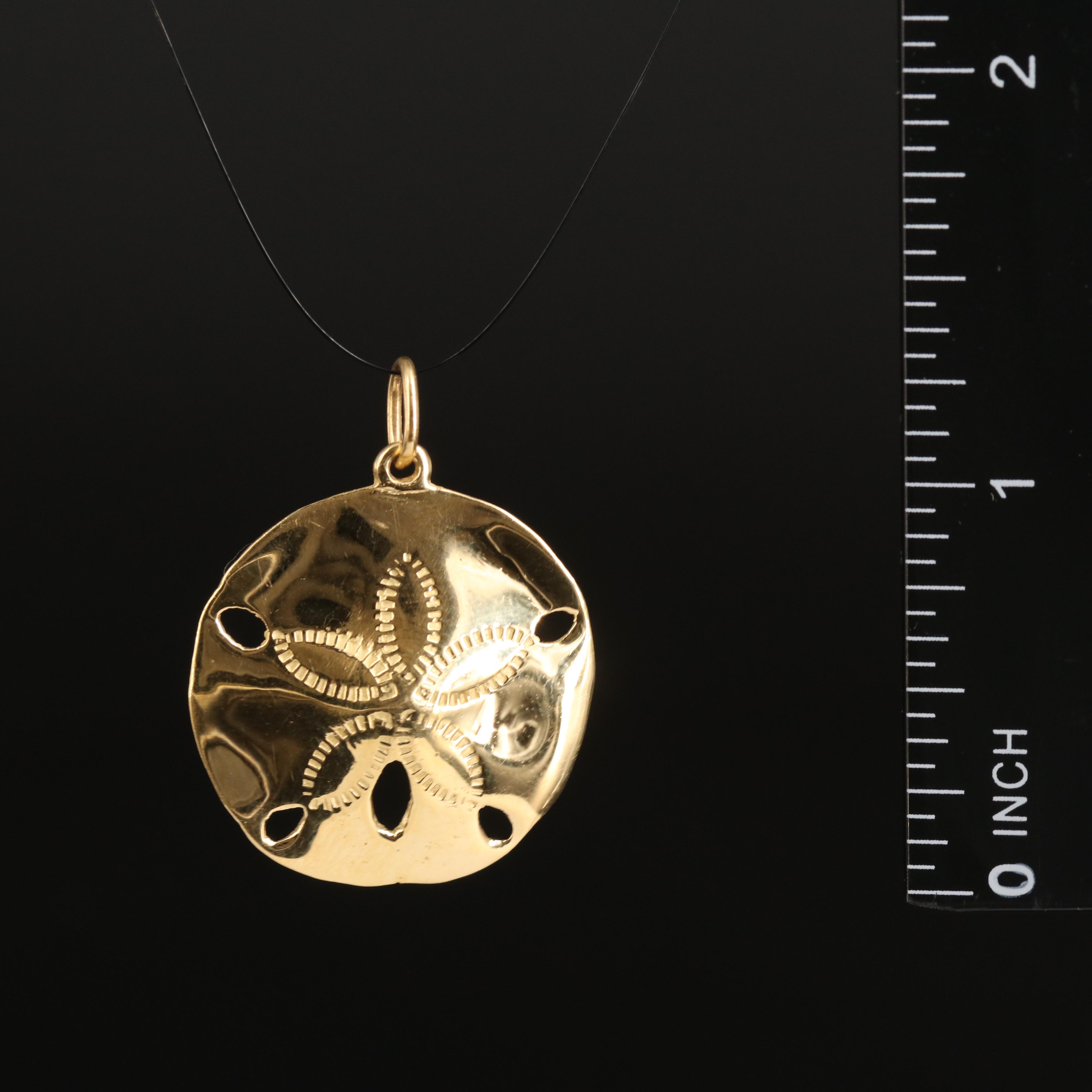 18K Sand Dollar Pendant