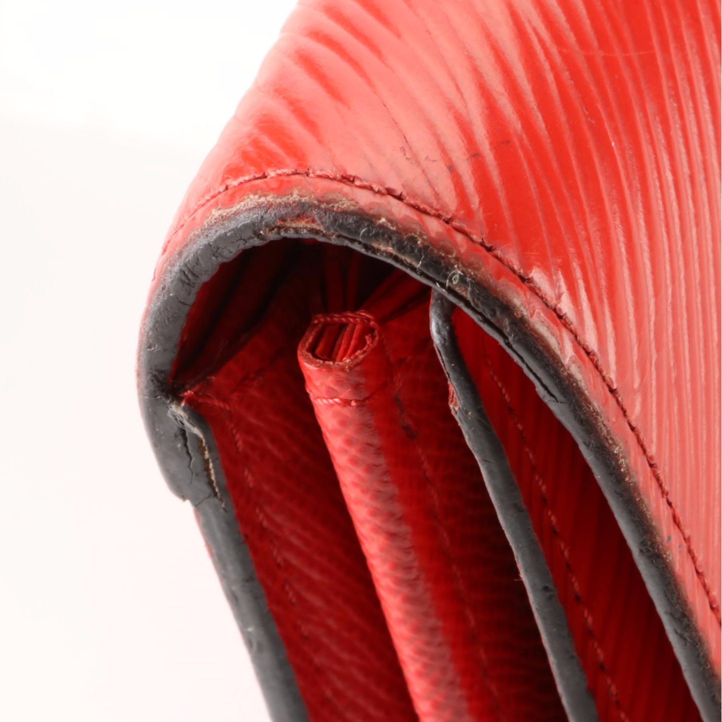 Louis Vuitton Twist Long Wallet in Coquelicot Red Epi Leather