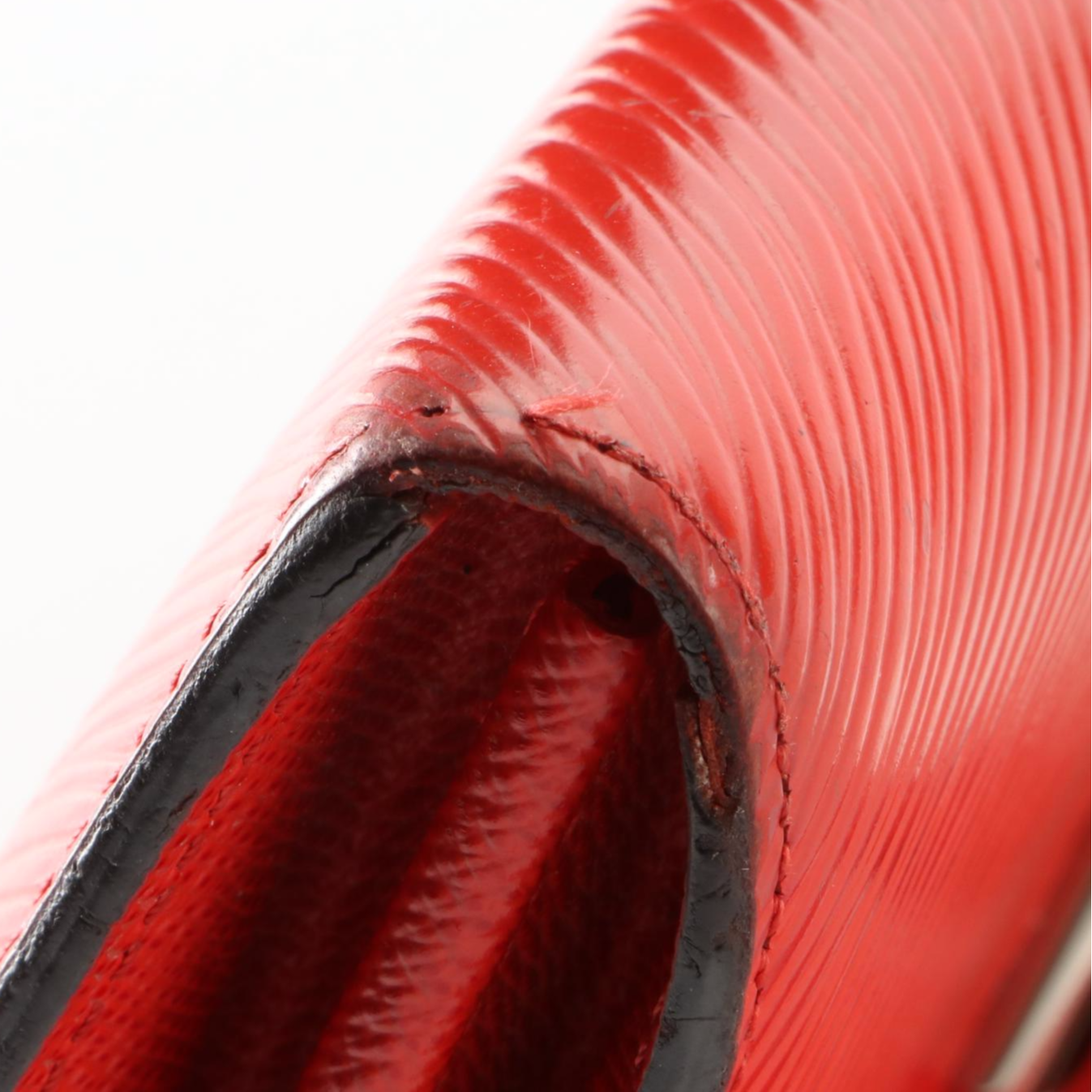 Louis Vuitton Twist Long Wallet in Coquelicot Red Epi Leather