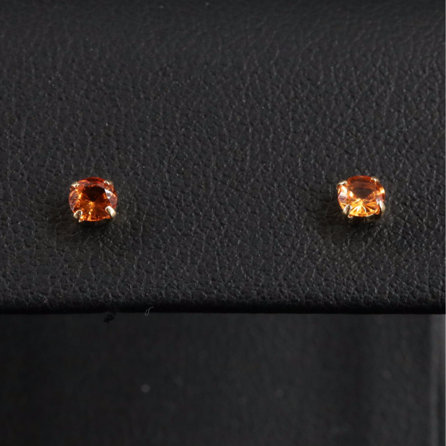 18K Spessartite Garnet Stud Earrings
