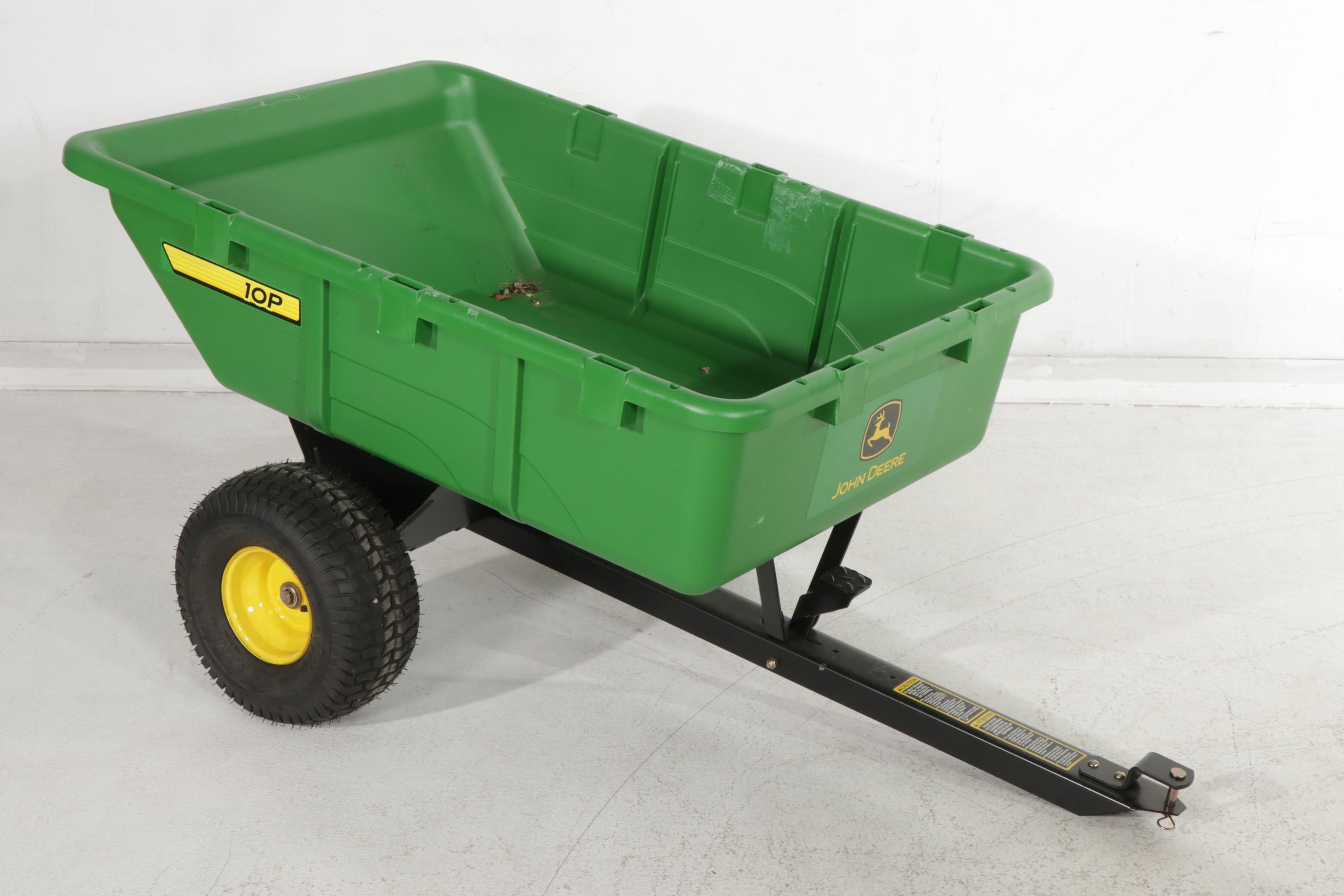 John Deere LT133 Lawn Tractor with 10P Utility Cart