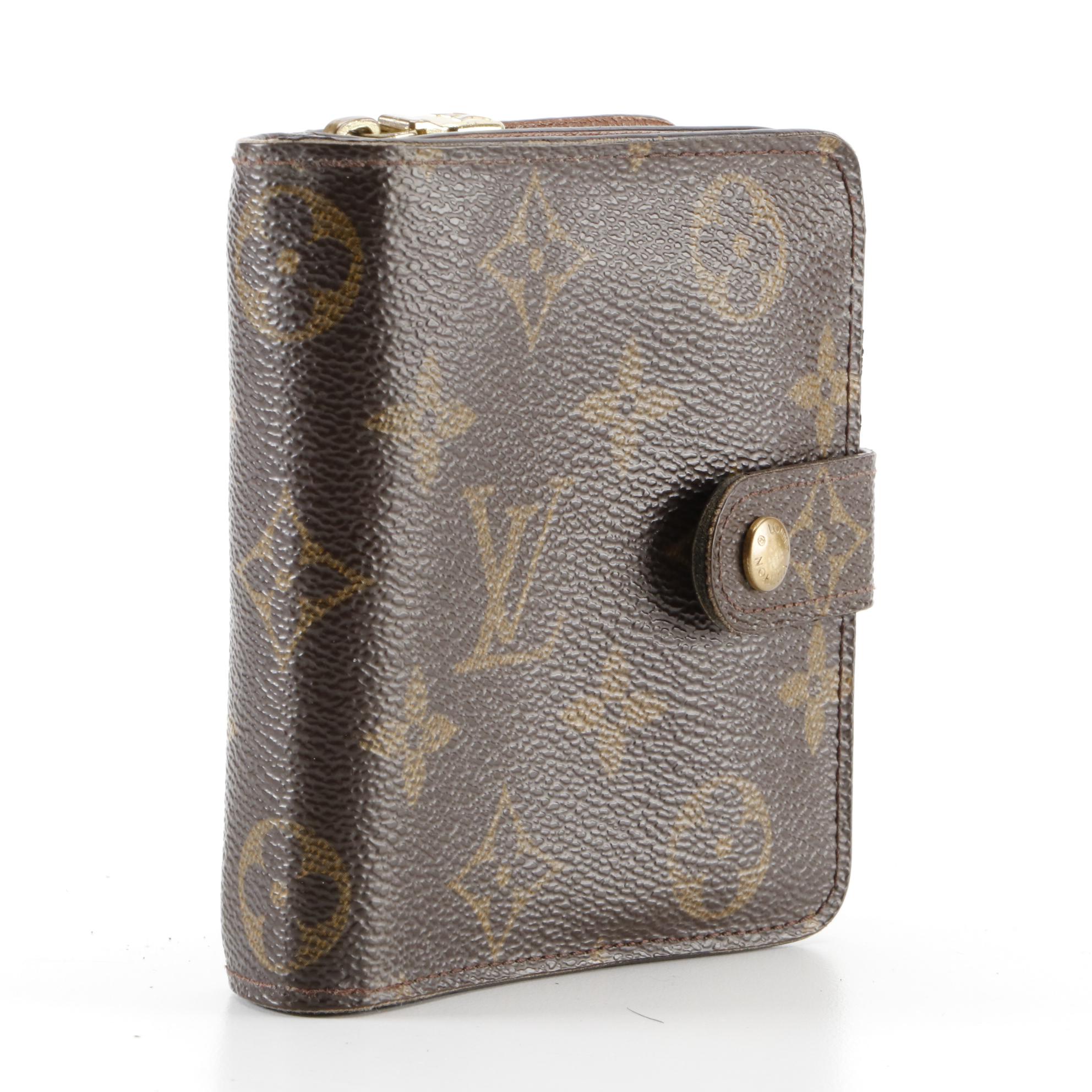 Louis Vuitton Zippy Compact Wallet in Monogram Canvas