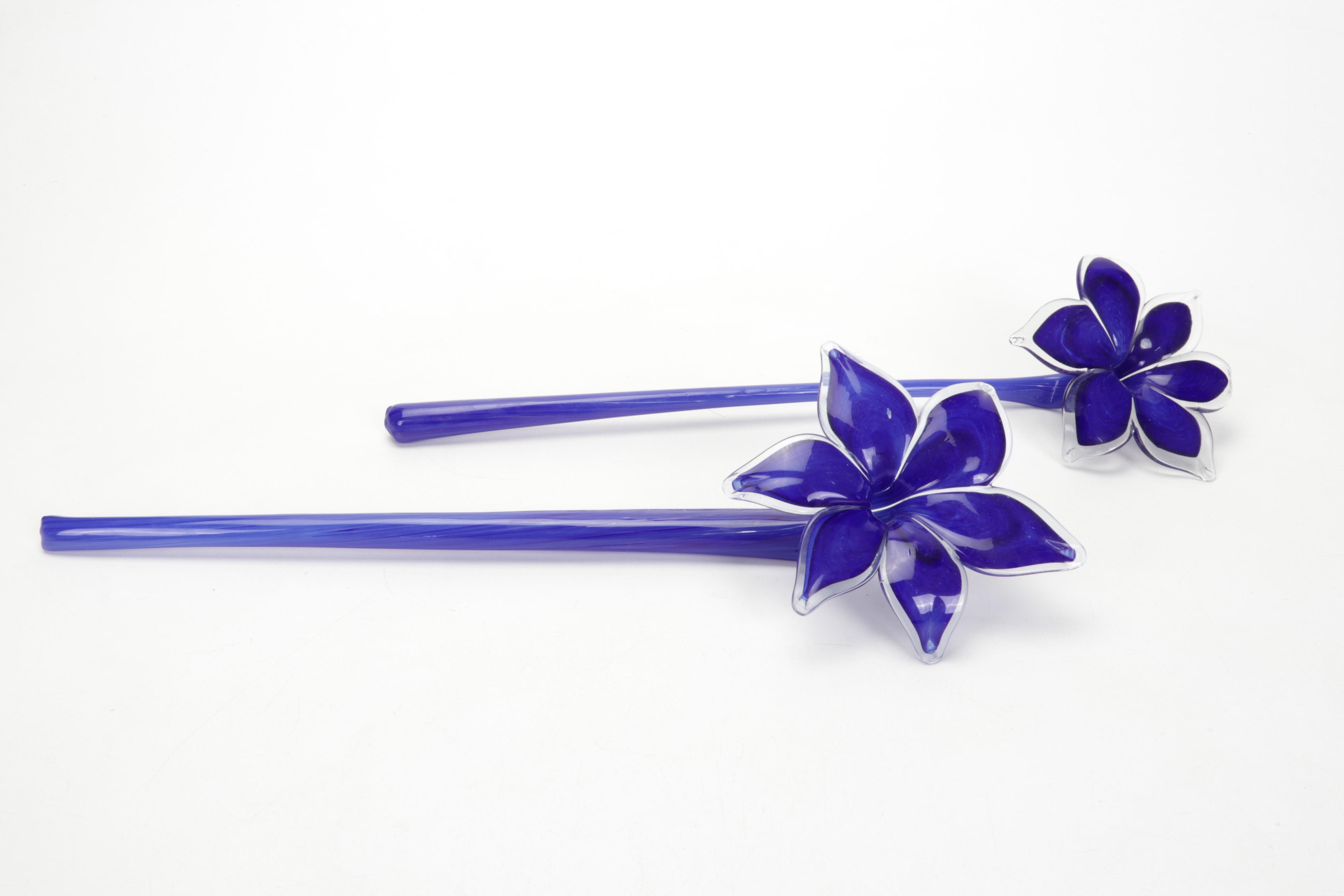 Laurel Burch Cat Dishes with Daum Cat Figurine and Other Décor